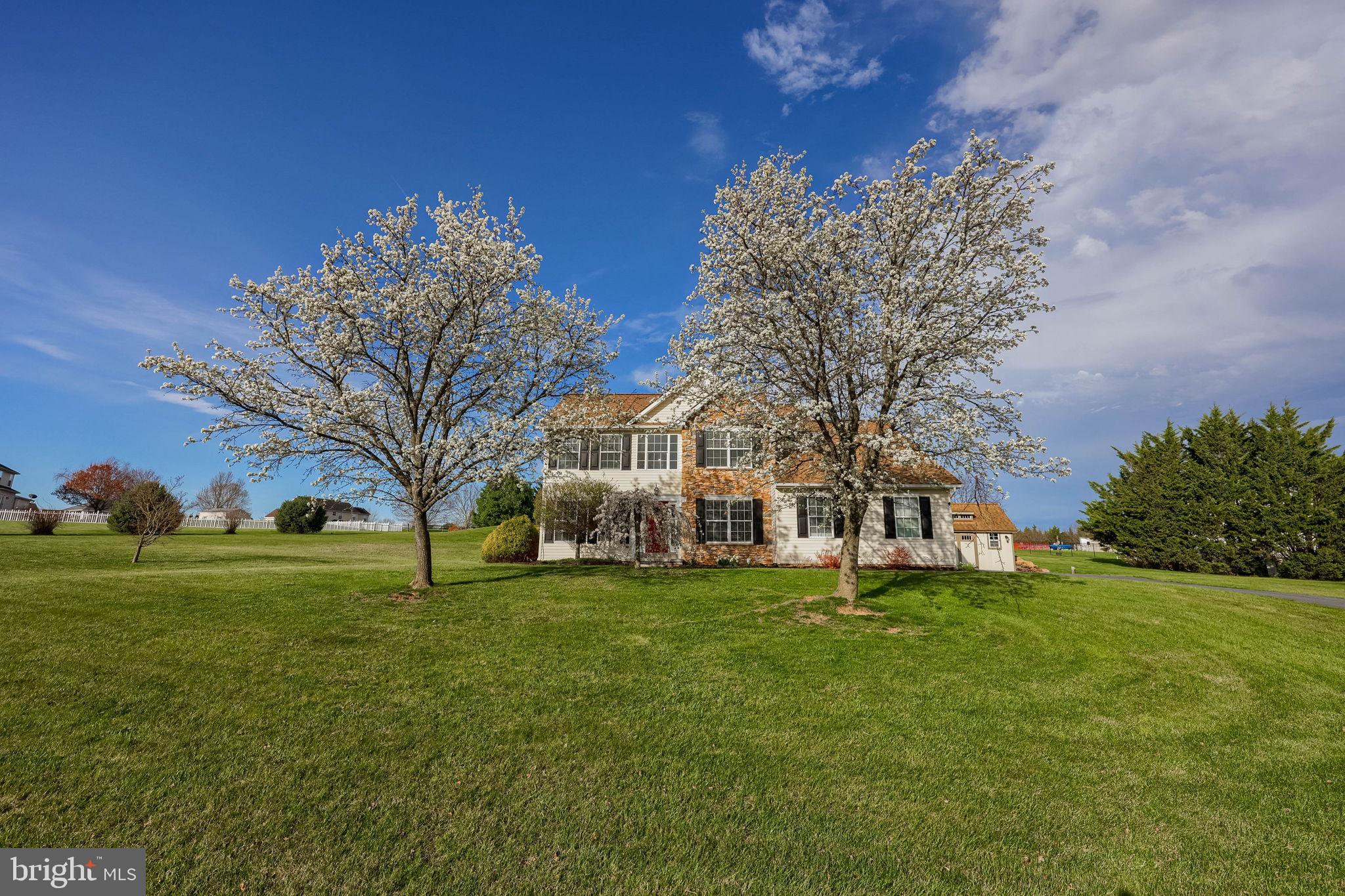 MAYERS SUMMIT - Residential