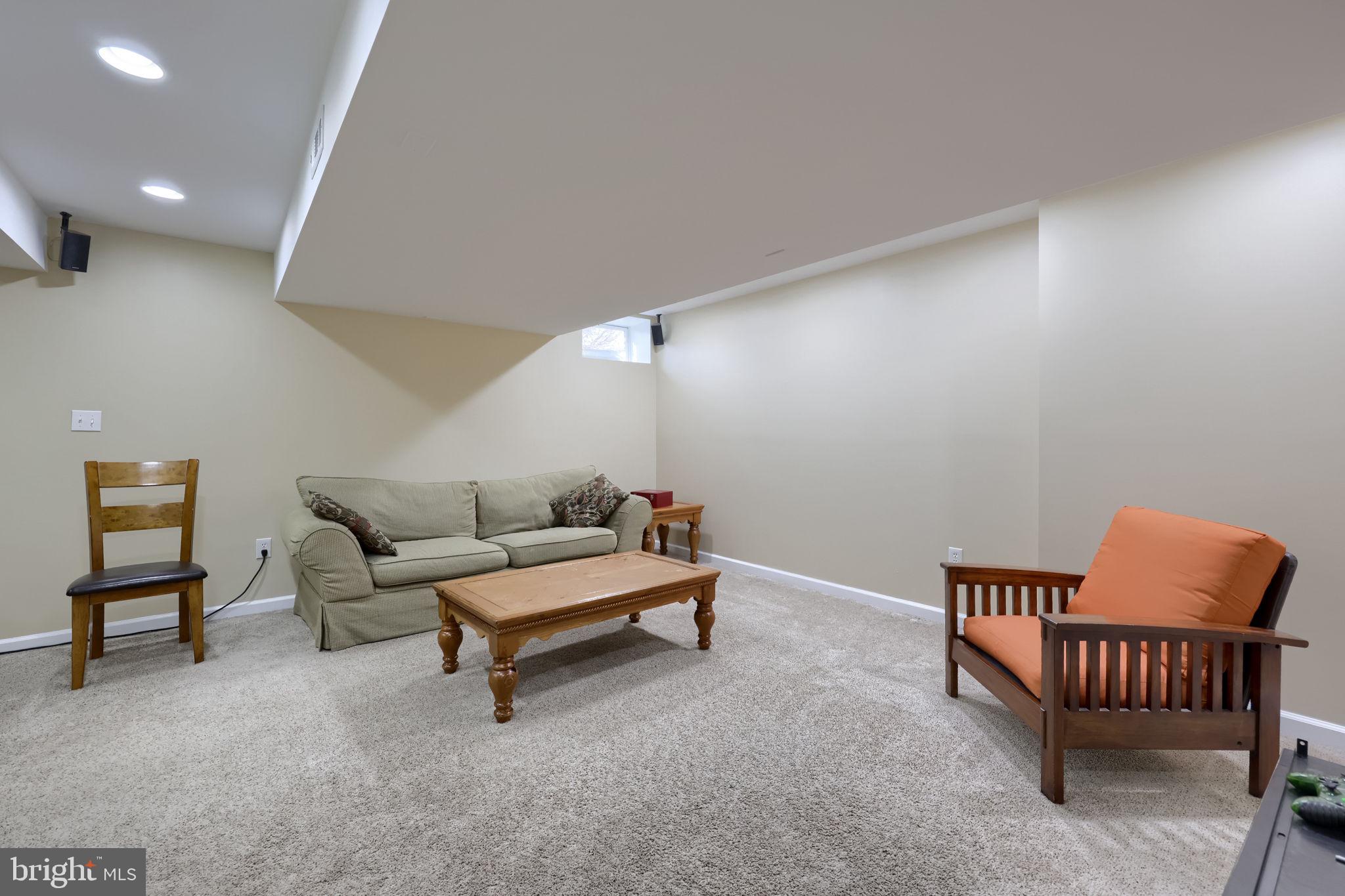 MAYERS SUMMIT - Residential