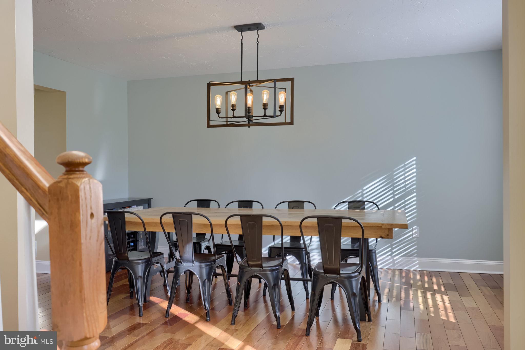 MAYERS SUMMIT - Residential