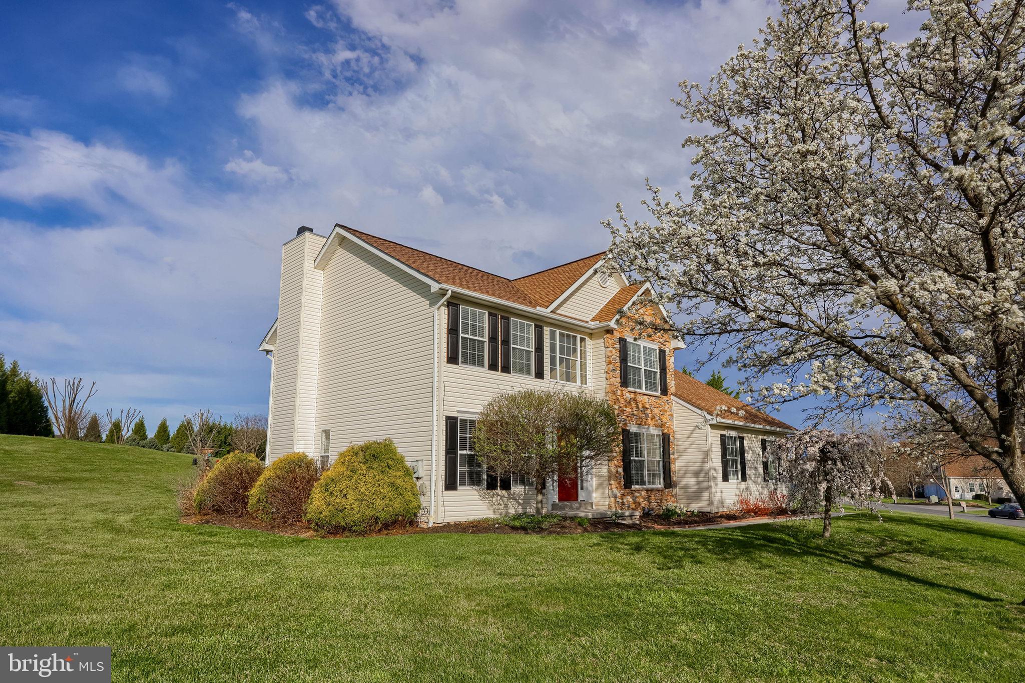 MAYERS SUMMIT - Residential