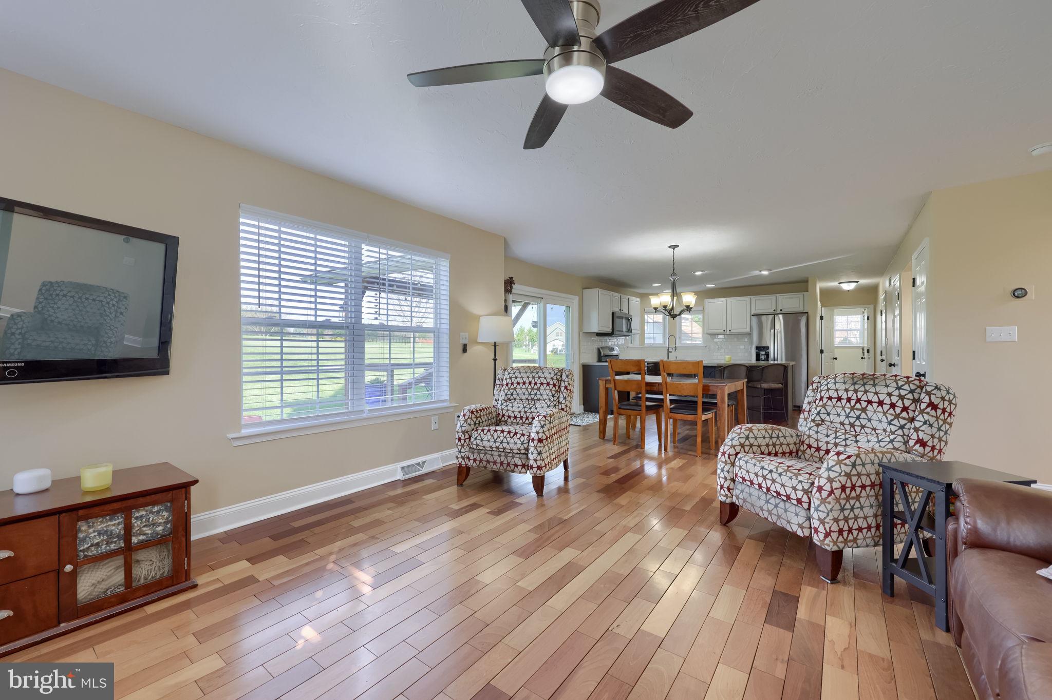 MAYERS SUMMIT - Residential