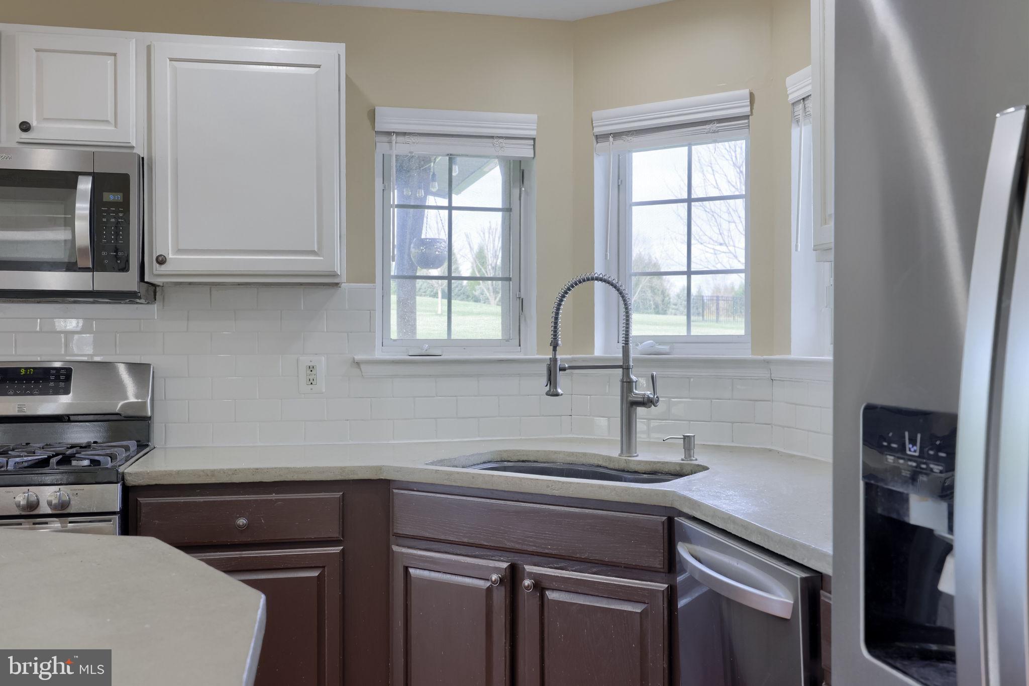 MAYERS SUMMIT - Residential