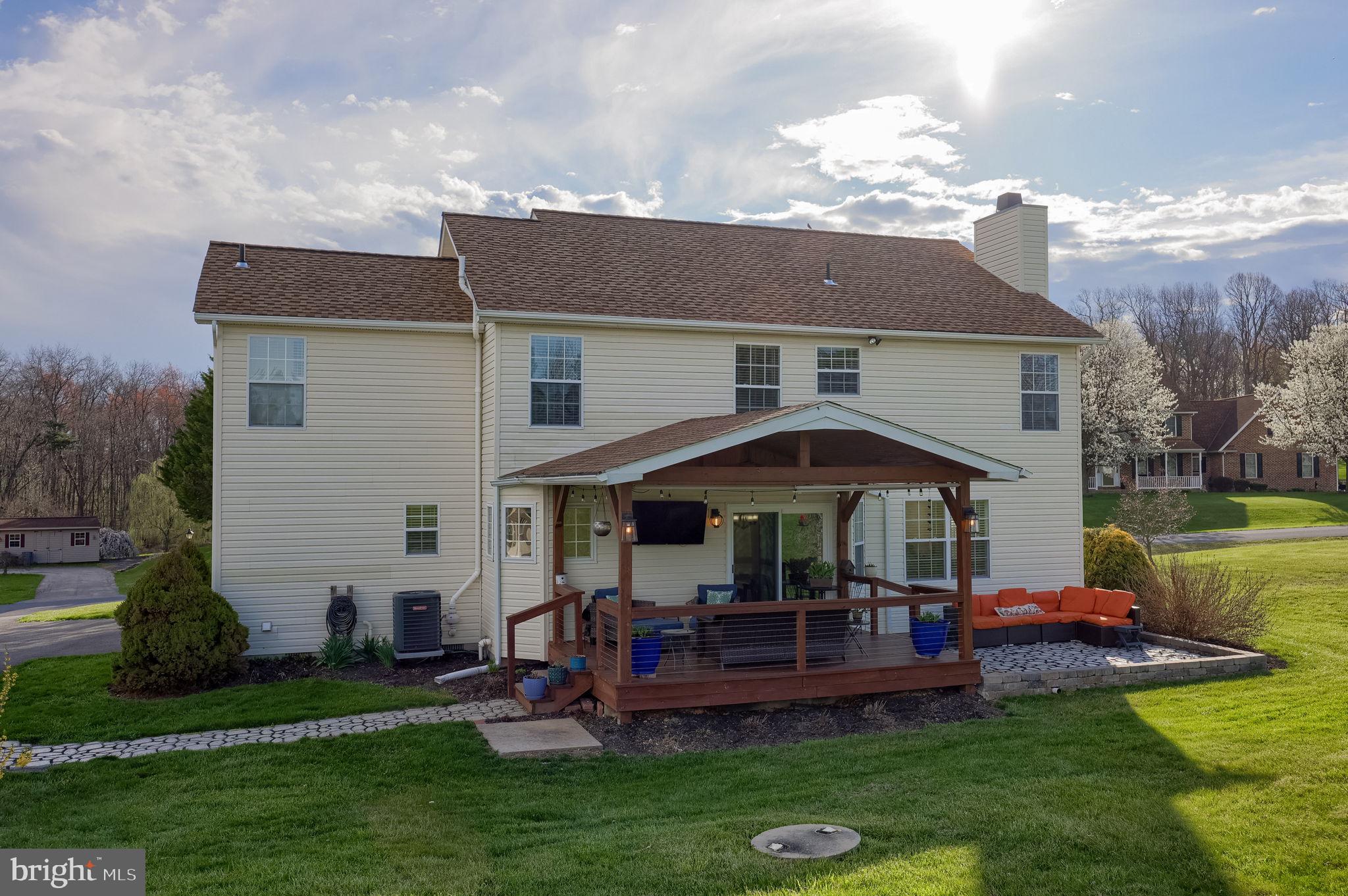 MAYERS SUMMIT - Residential