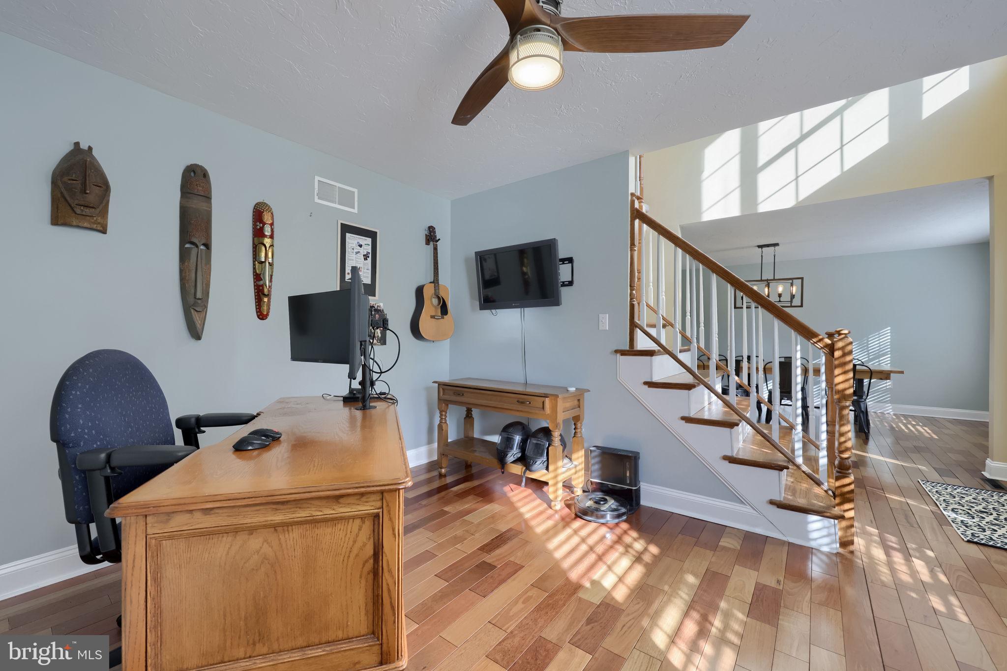 MAYERS SUMMIT - Residential