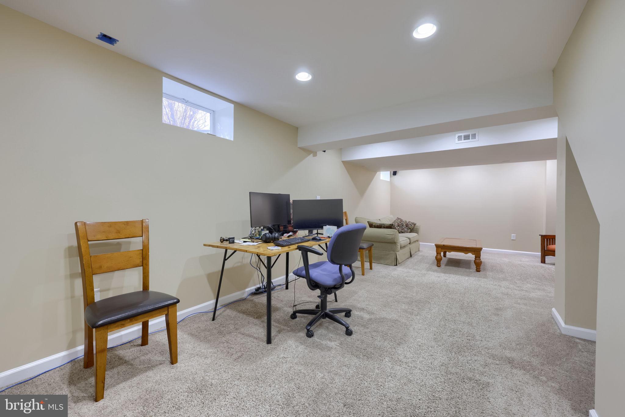 MAYERS SUMMIT - Residential