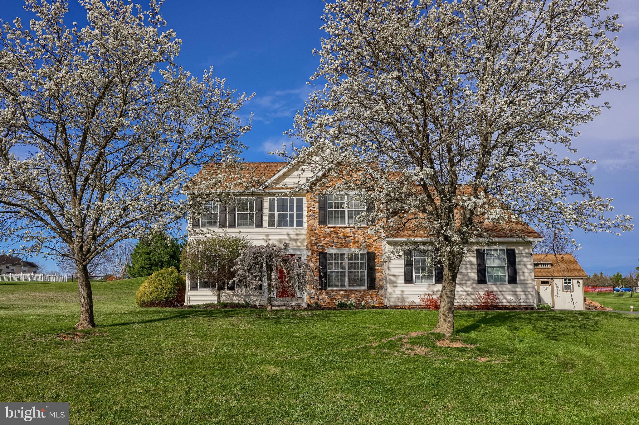 MAYERS SUMMIT - Residential