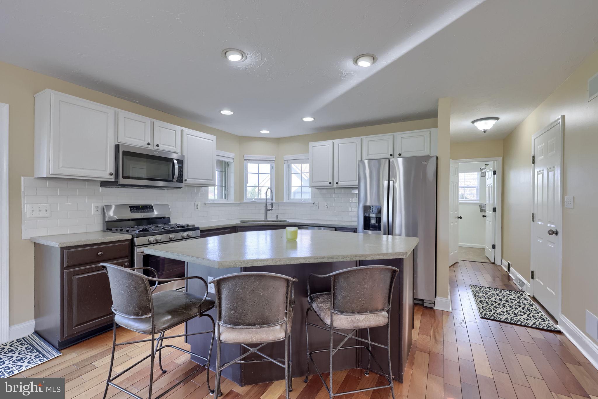 MAYERS SUMMIT - Residential