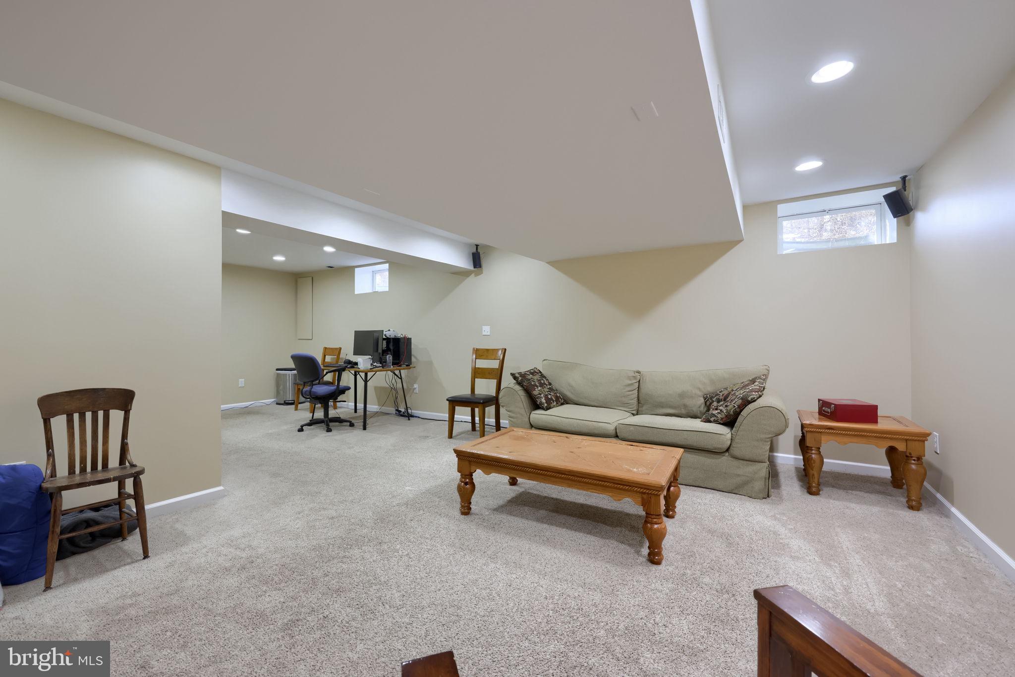 MAYERS SUMMIT - Residential