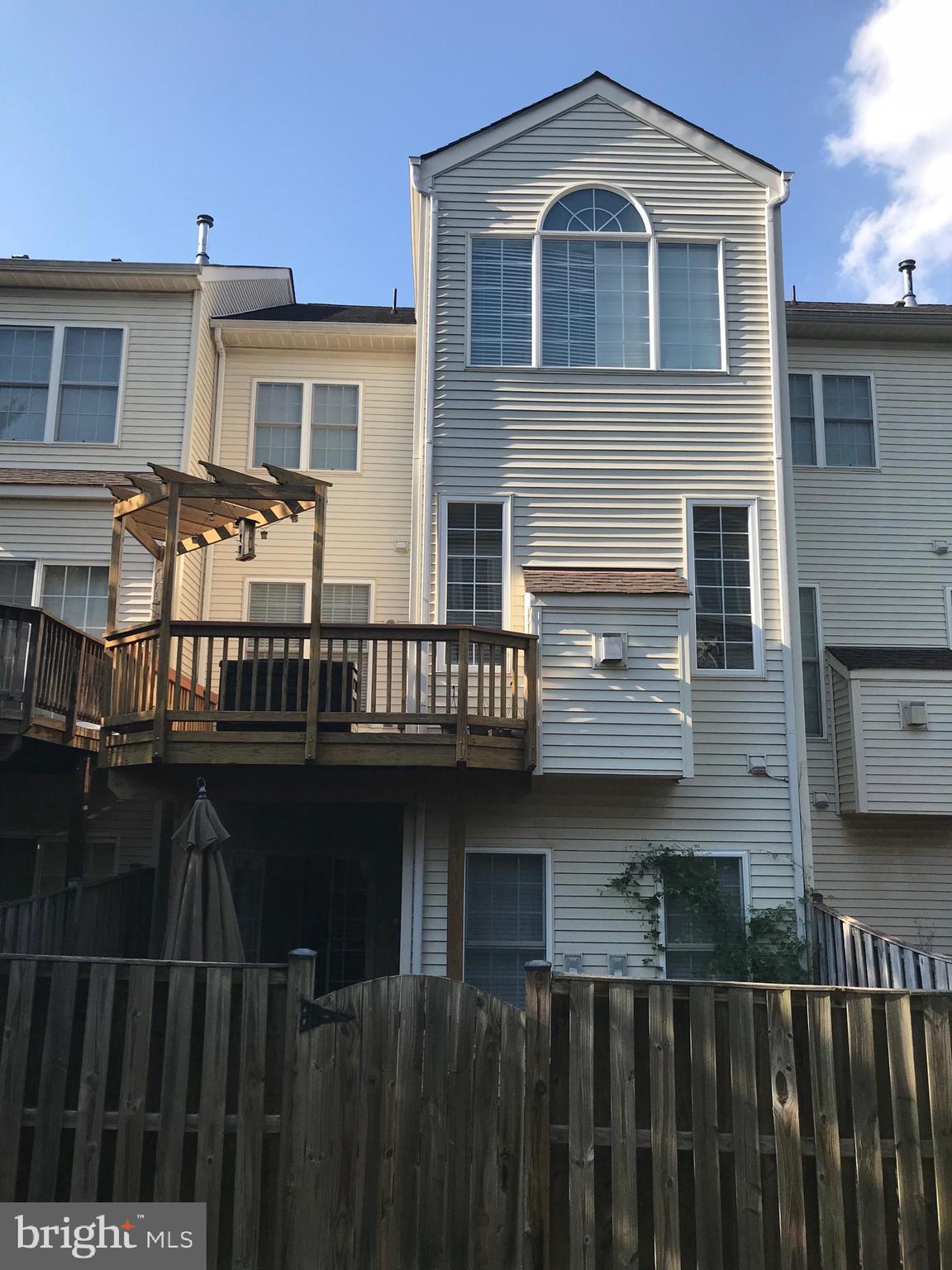 SOUTH RIDING - Residential Lease