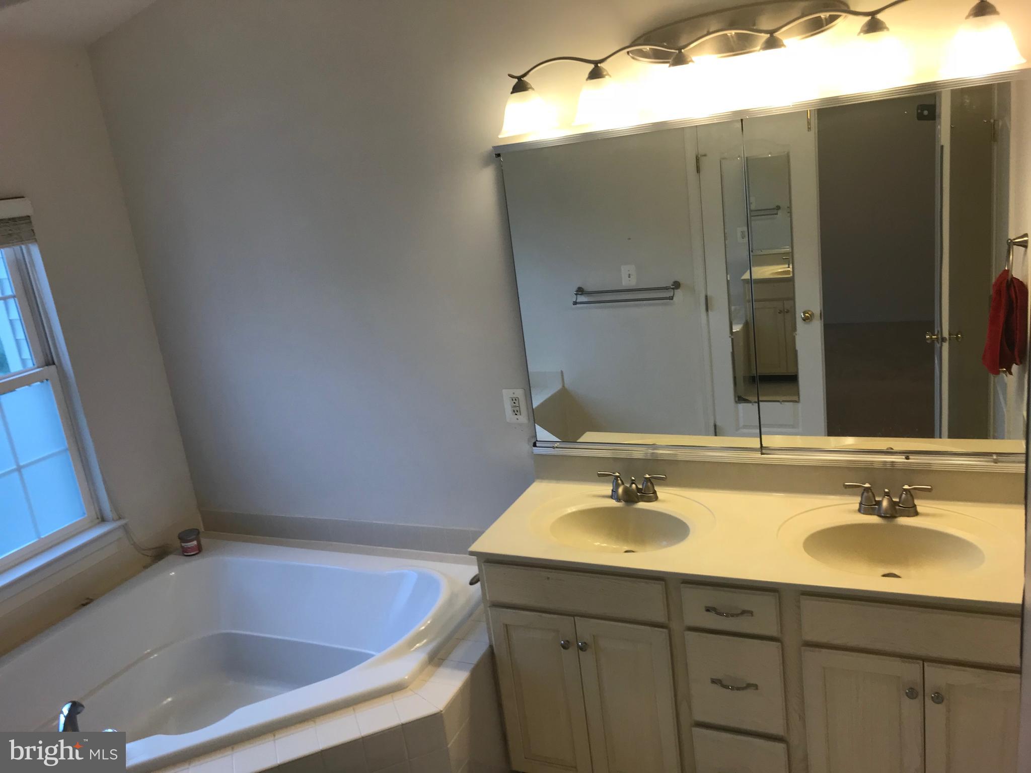 SOUTH RIDING - Residential Lease