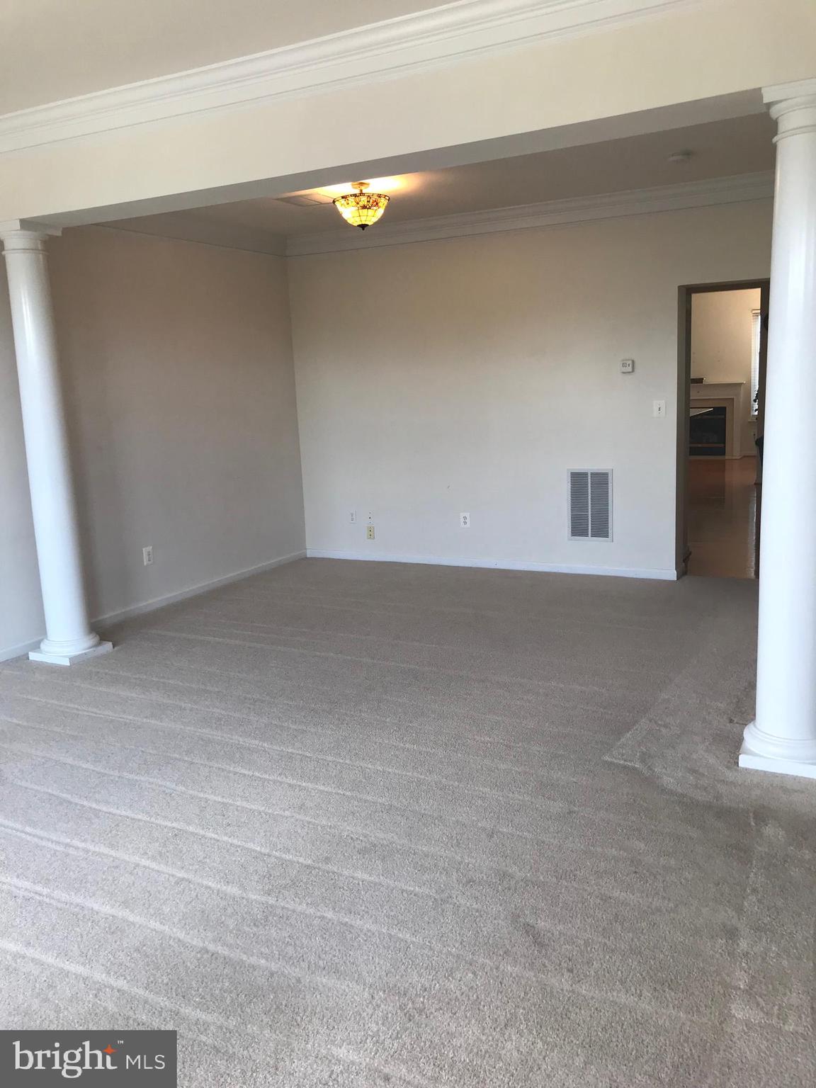 SOUTH RIDING - Residential Lease