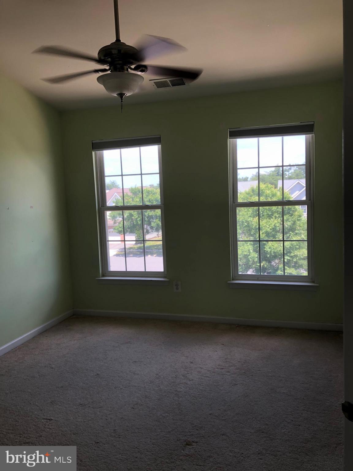 SOUTH RIDING - Residential Lease