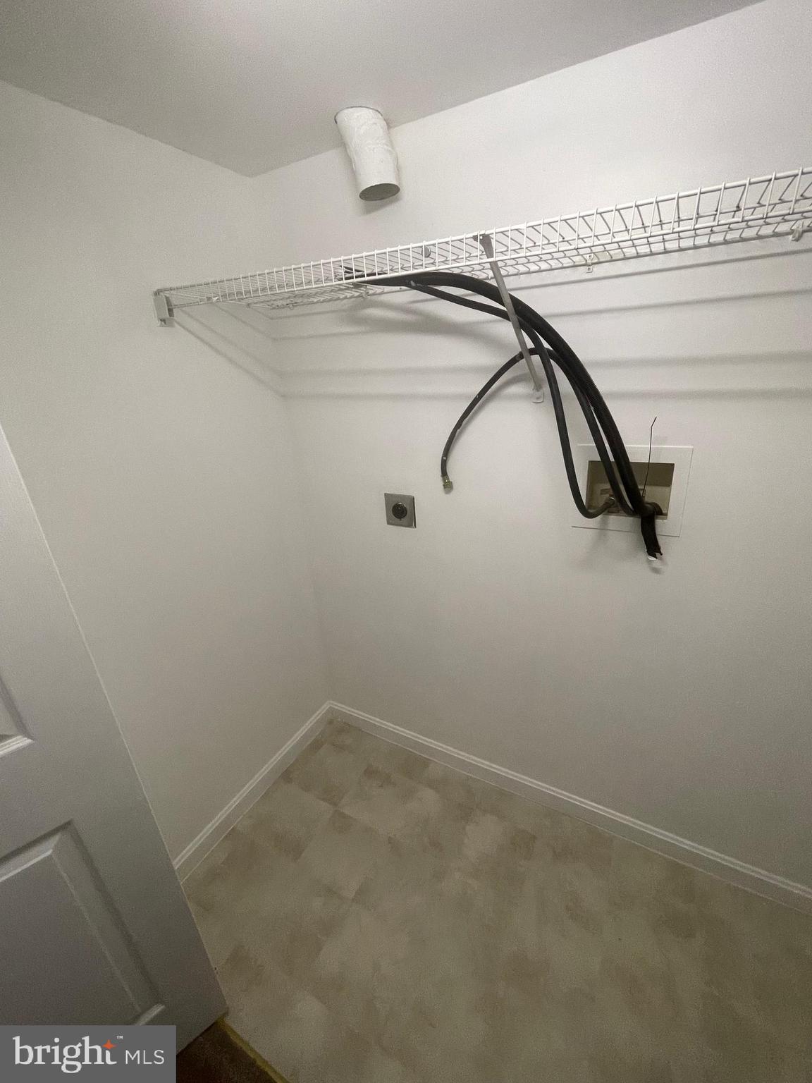 STONEHEDGE - Residential Lease