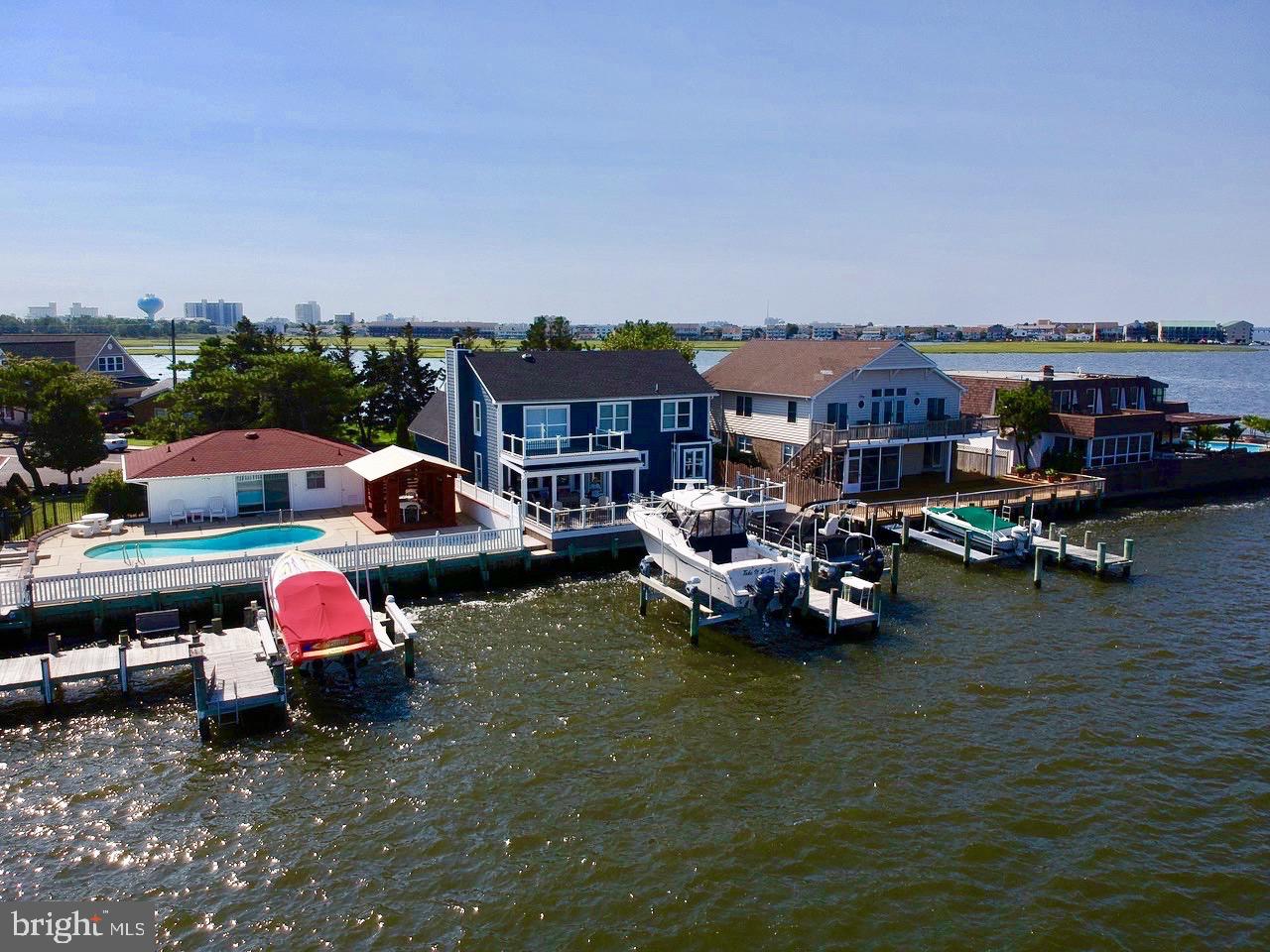 CAINE KEYS II EXT - Residential