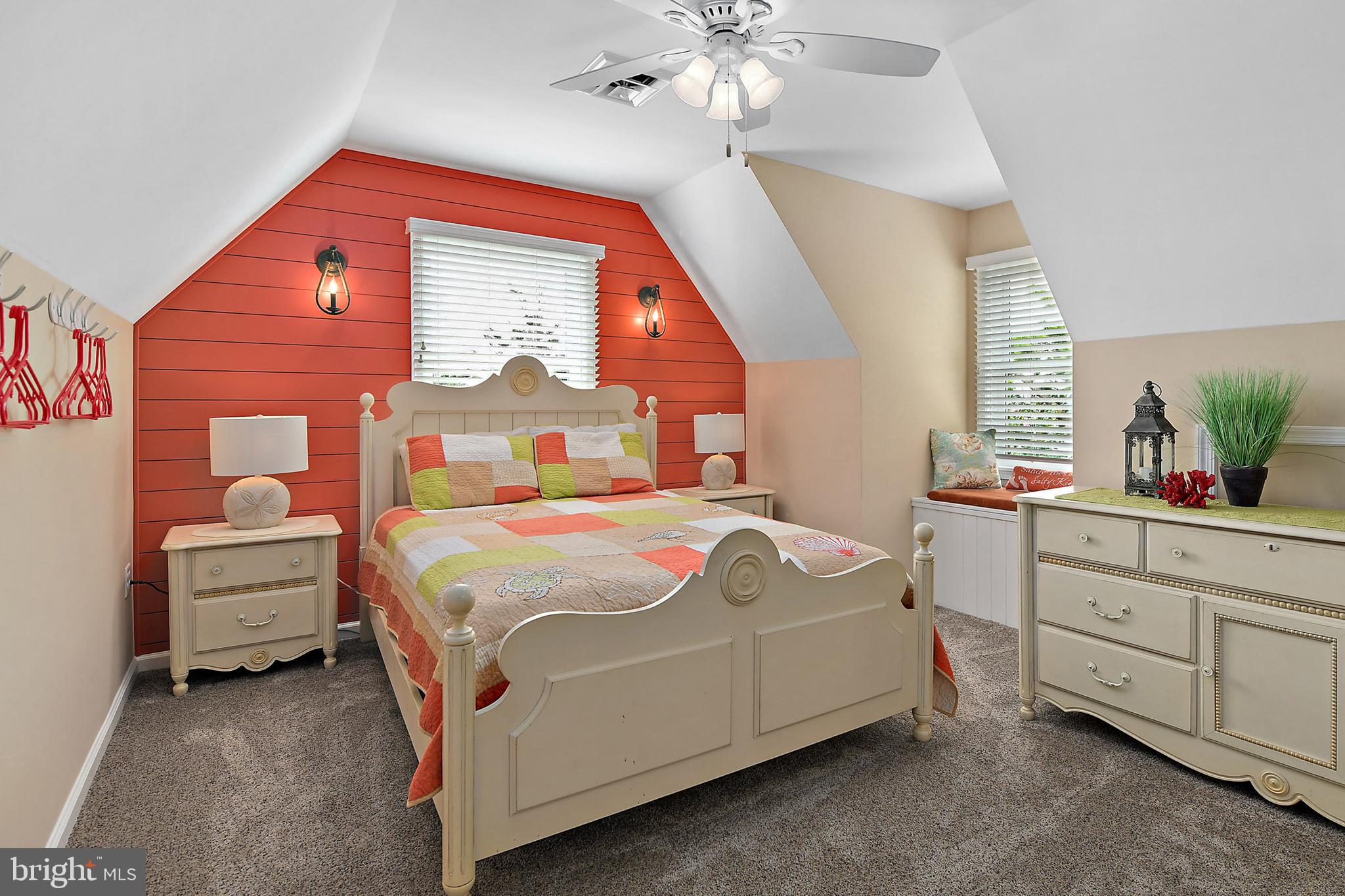 CAINE KEYS II EXT - Residential