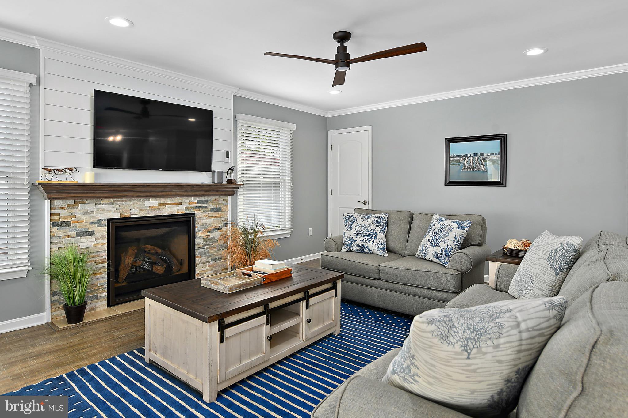 CAINE KEYS II EXT - Residential