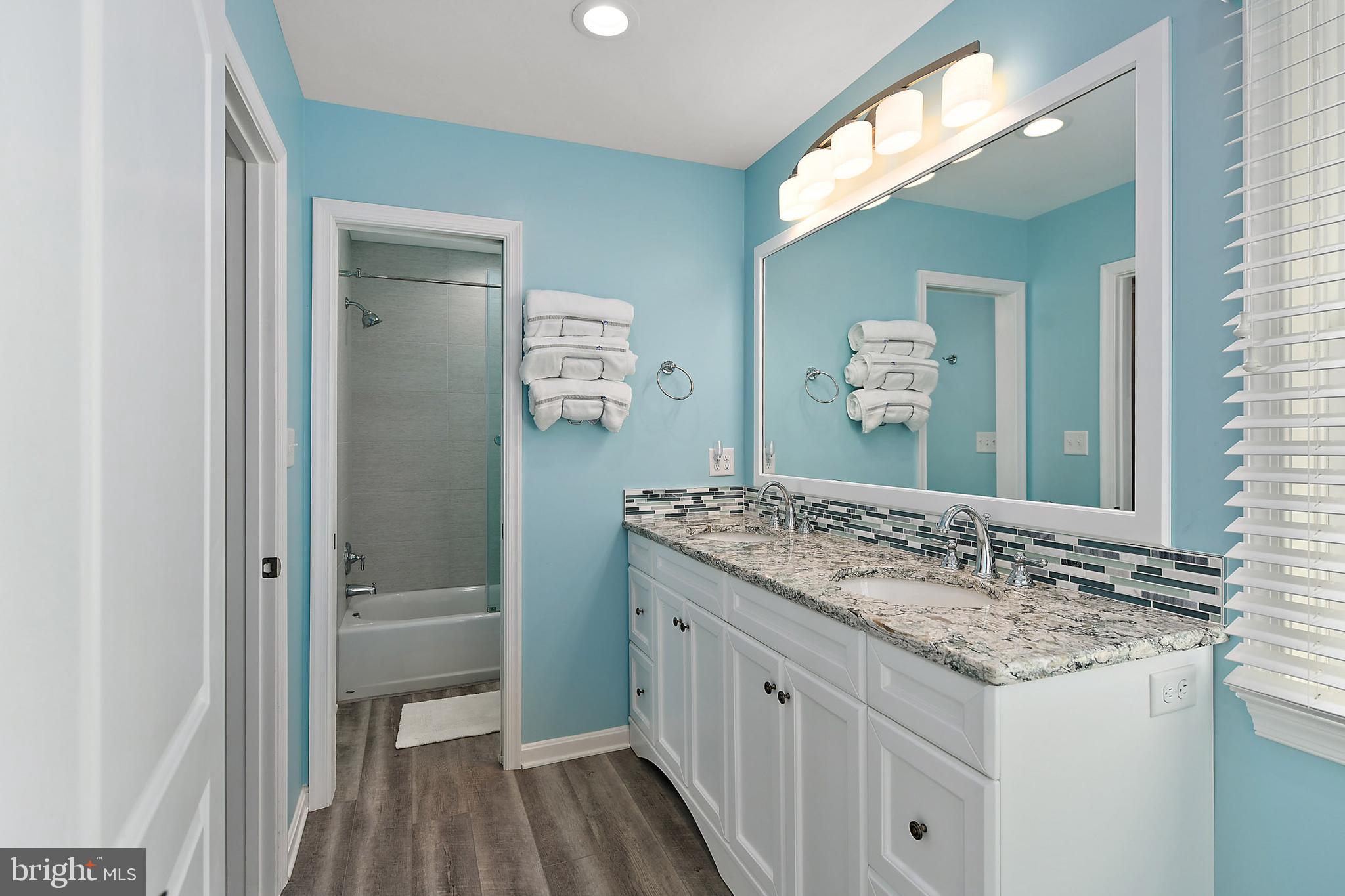 CAINE KEYS II EXT - Residential