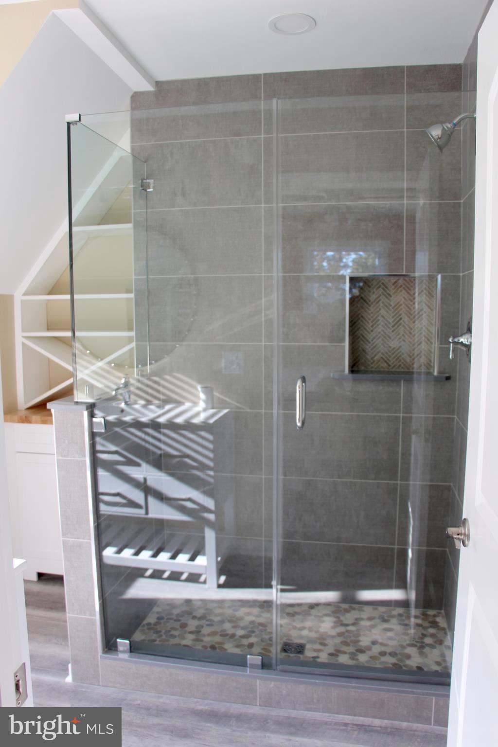 CAINE KEYS II EXT - Residential