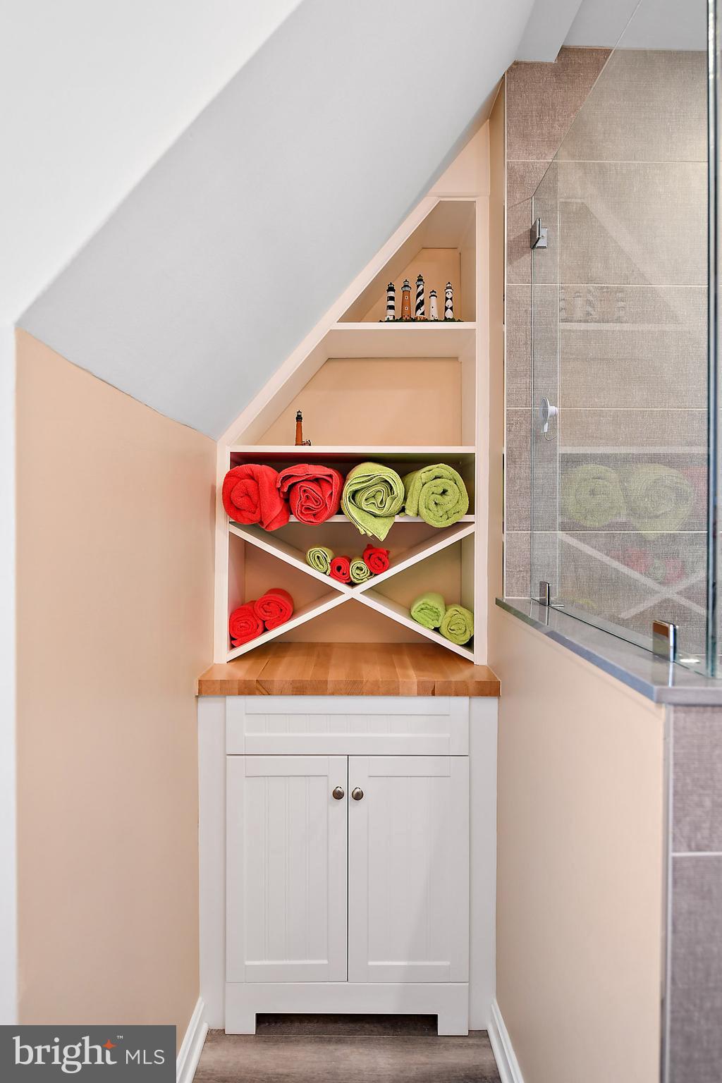 CAINE KEYS II EXT - Residential