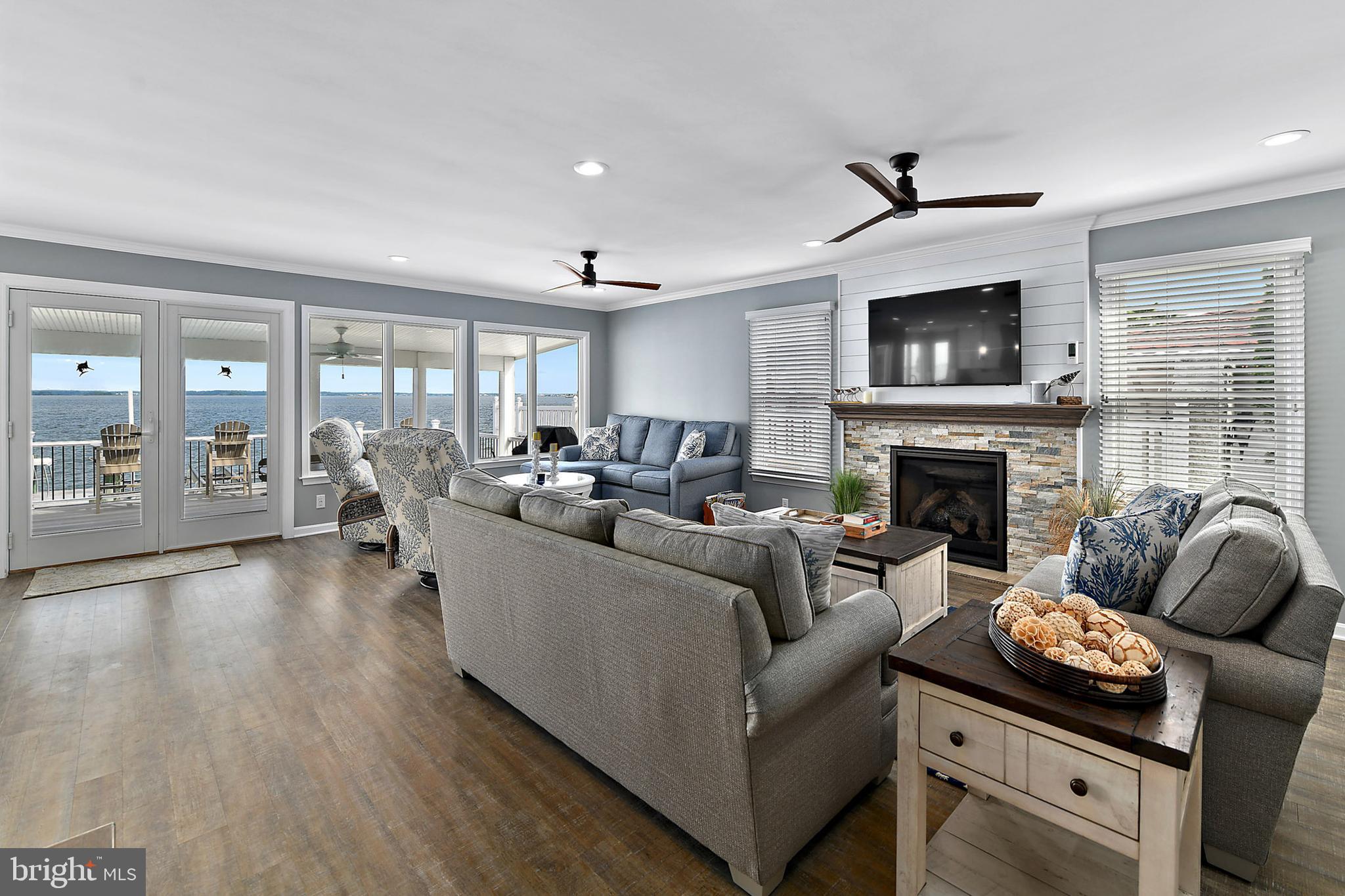 CAINE KEYS II EXT - Residential