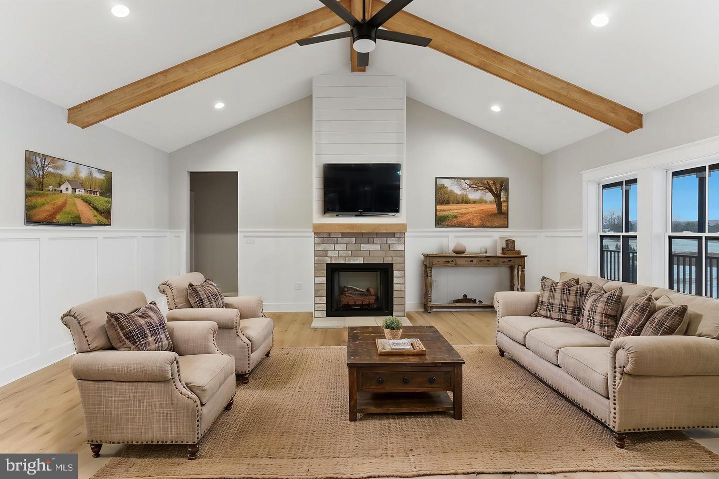 JINGLE BELLS COURT LOT 2