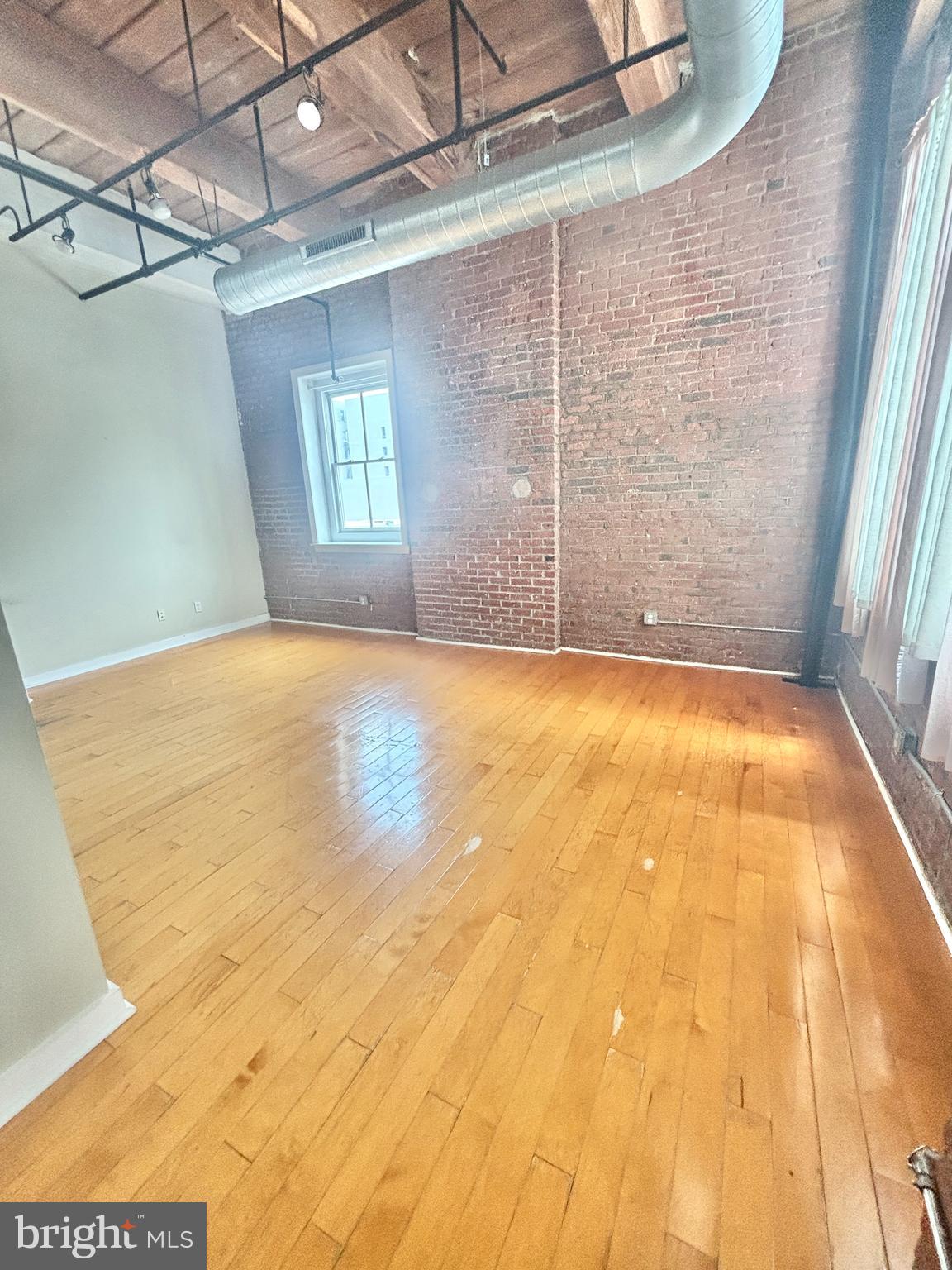 1010 ARCH STREET 511