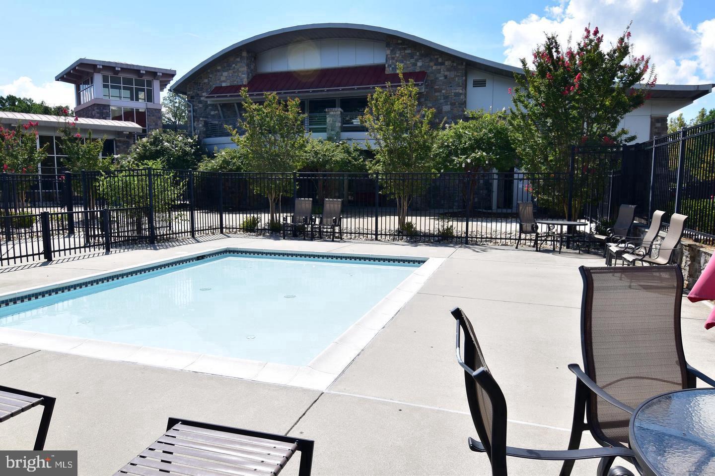 POTOMAC CLUB - Residential Lease