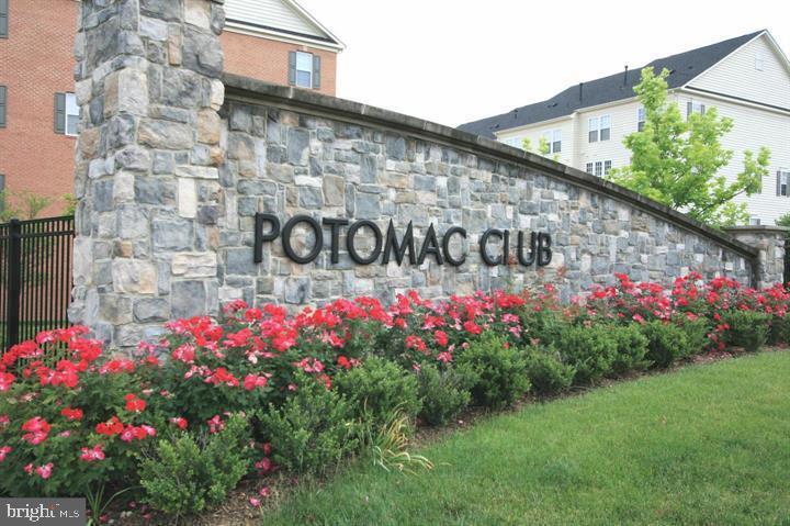 POTOMAC CLUB - Residential Lease