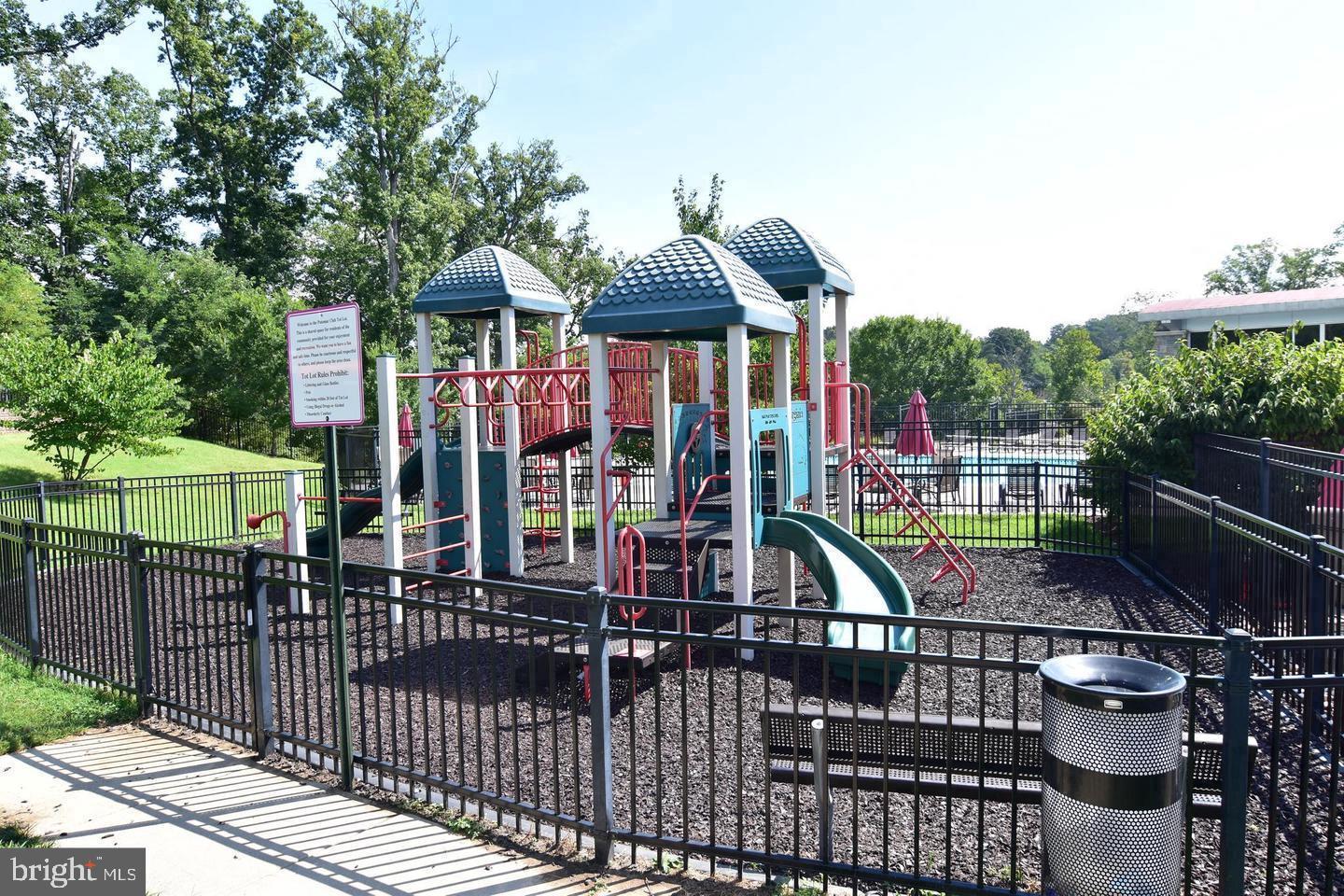 POTOMAC CLUB - Residential Lease