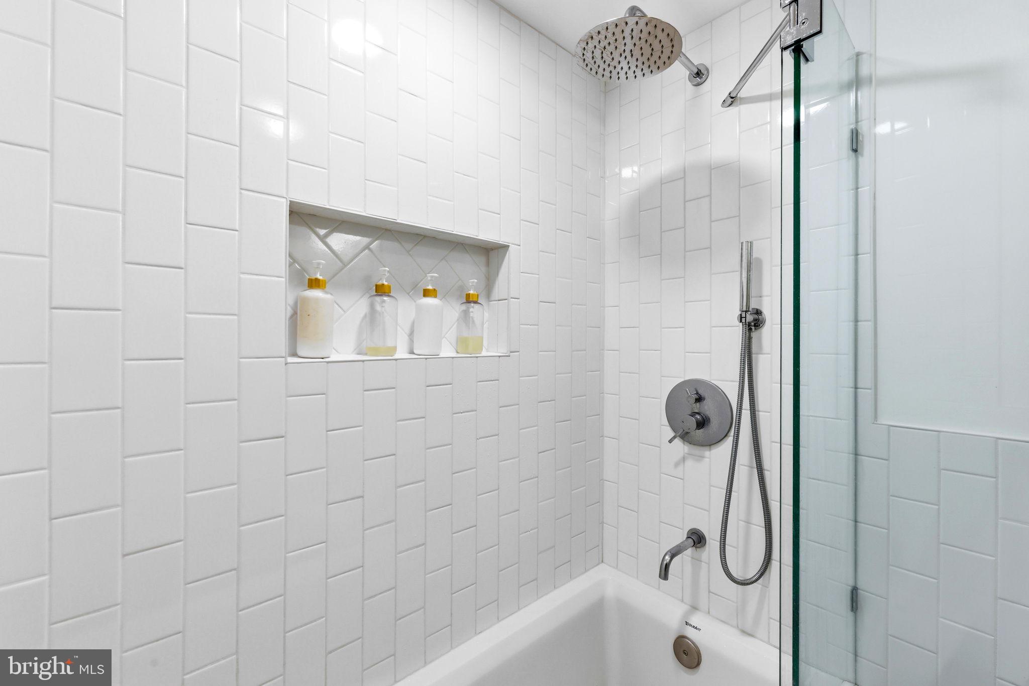 BUTCHERS HILL - Residential