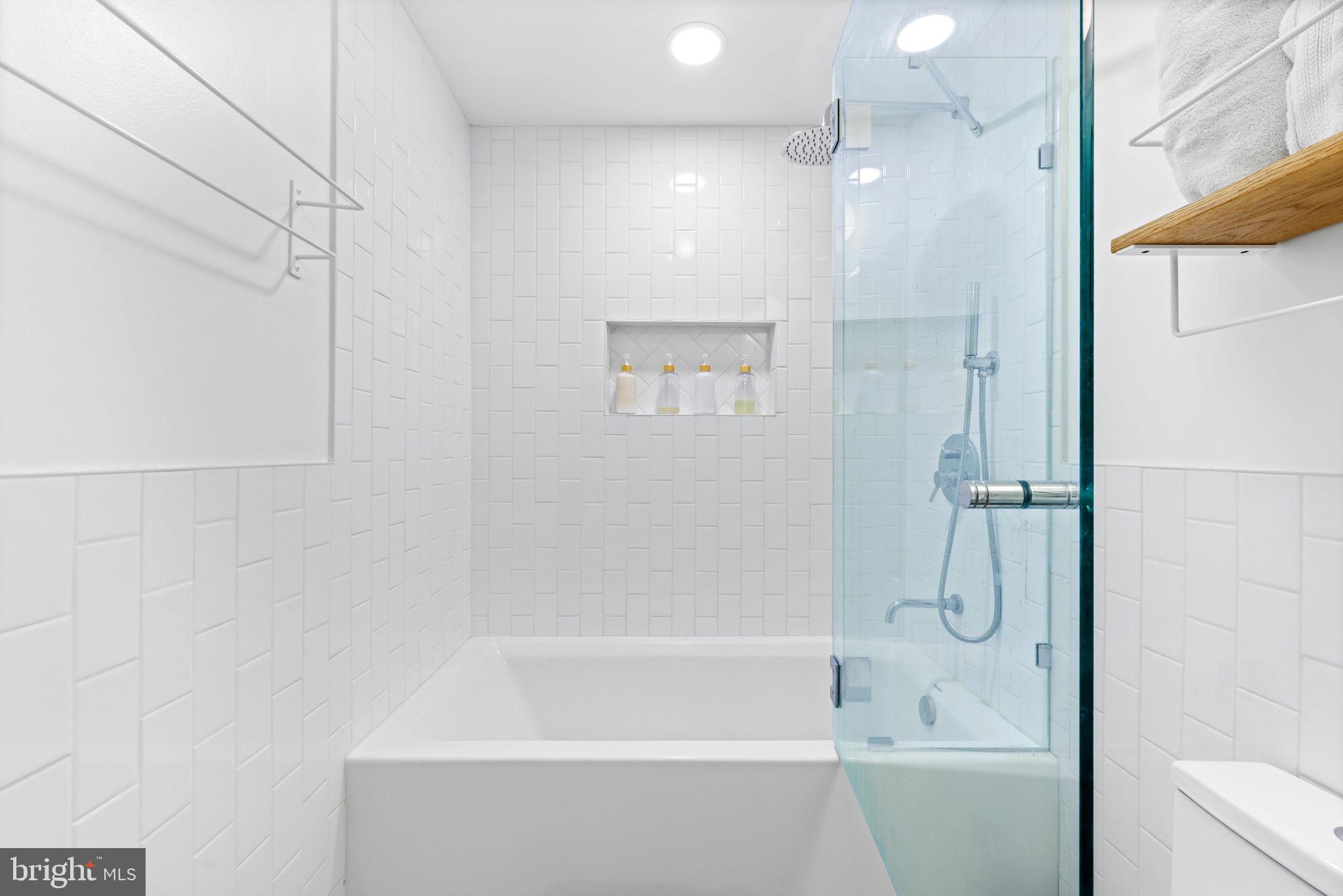 BUTCHERS HILL - Residential