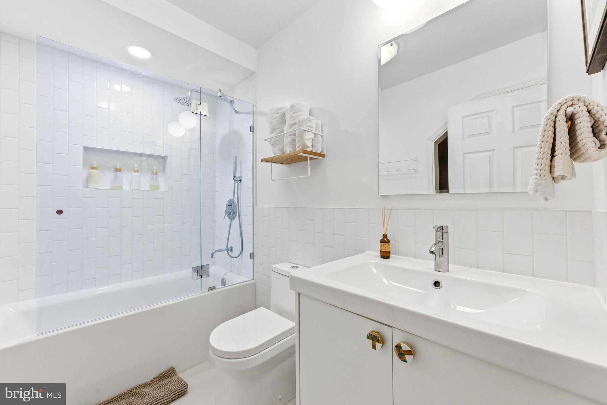 BUTCHERS HILL - Residential