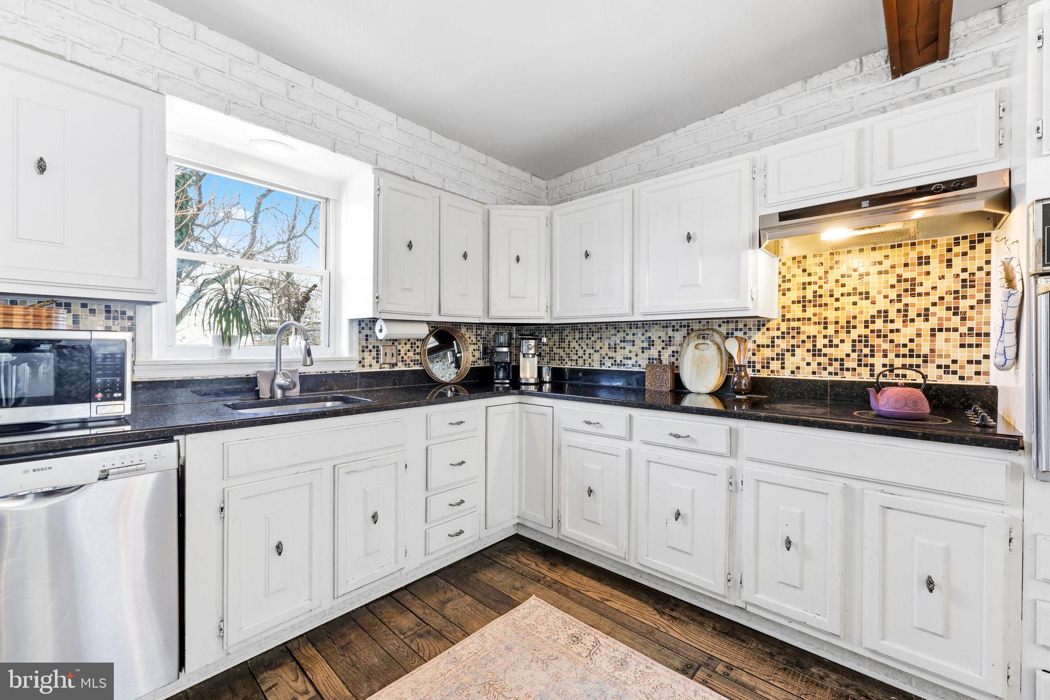 BUTCHERS HILL - Residential