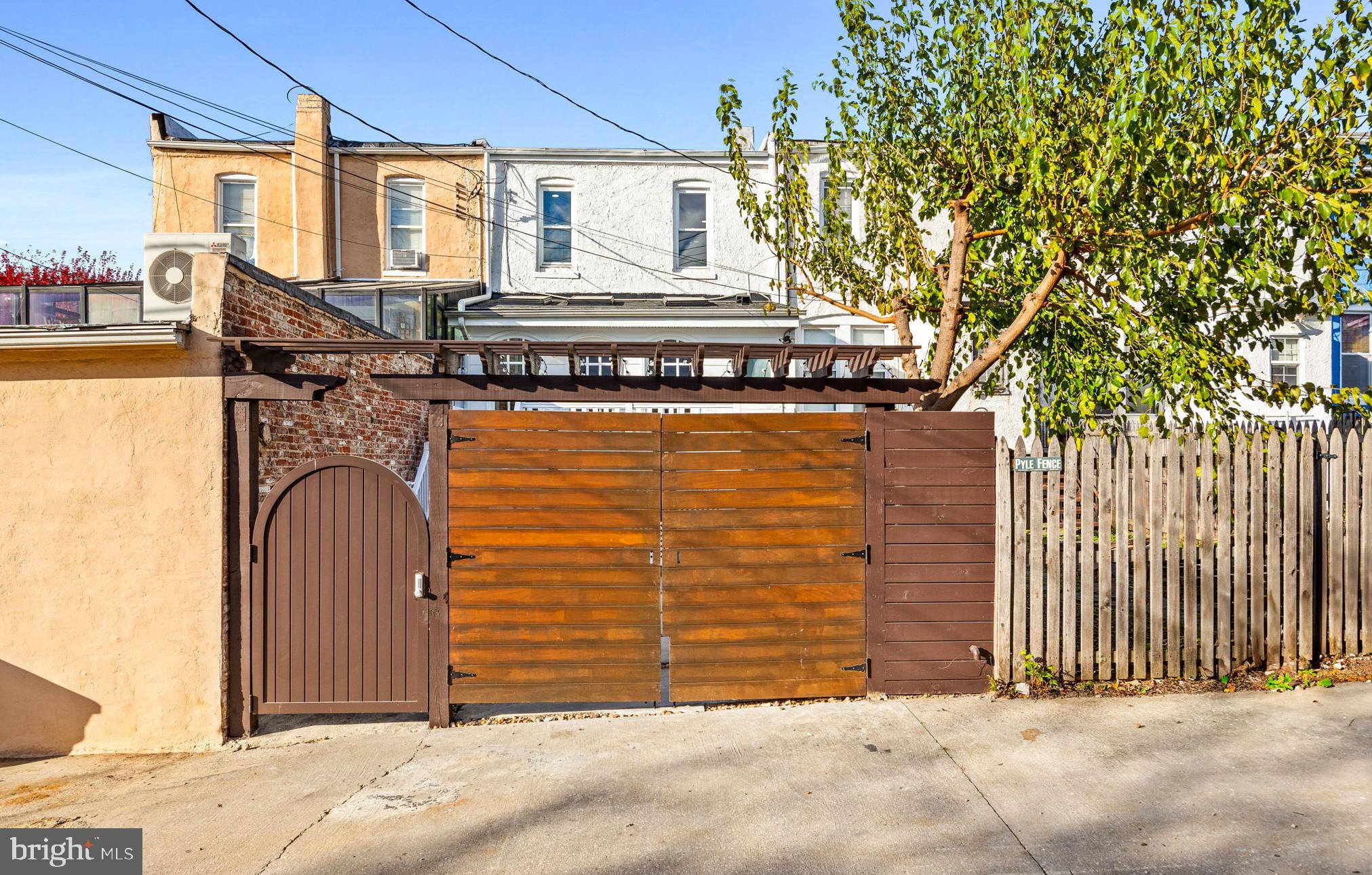 HAMPDEN HISTORIC DISTRICT - Residential