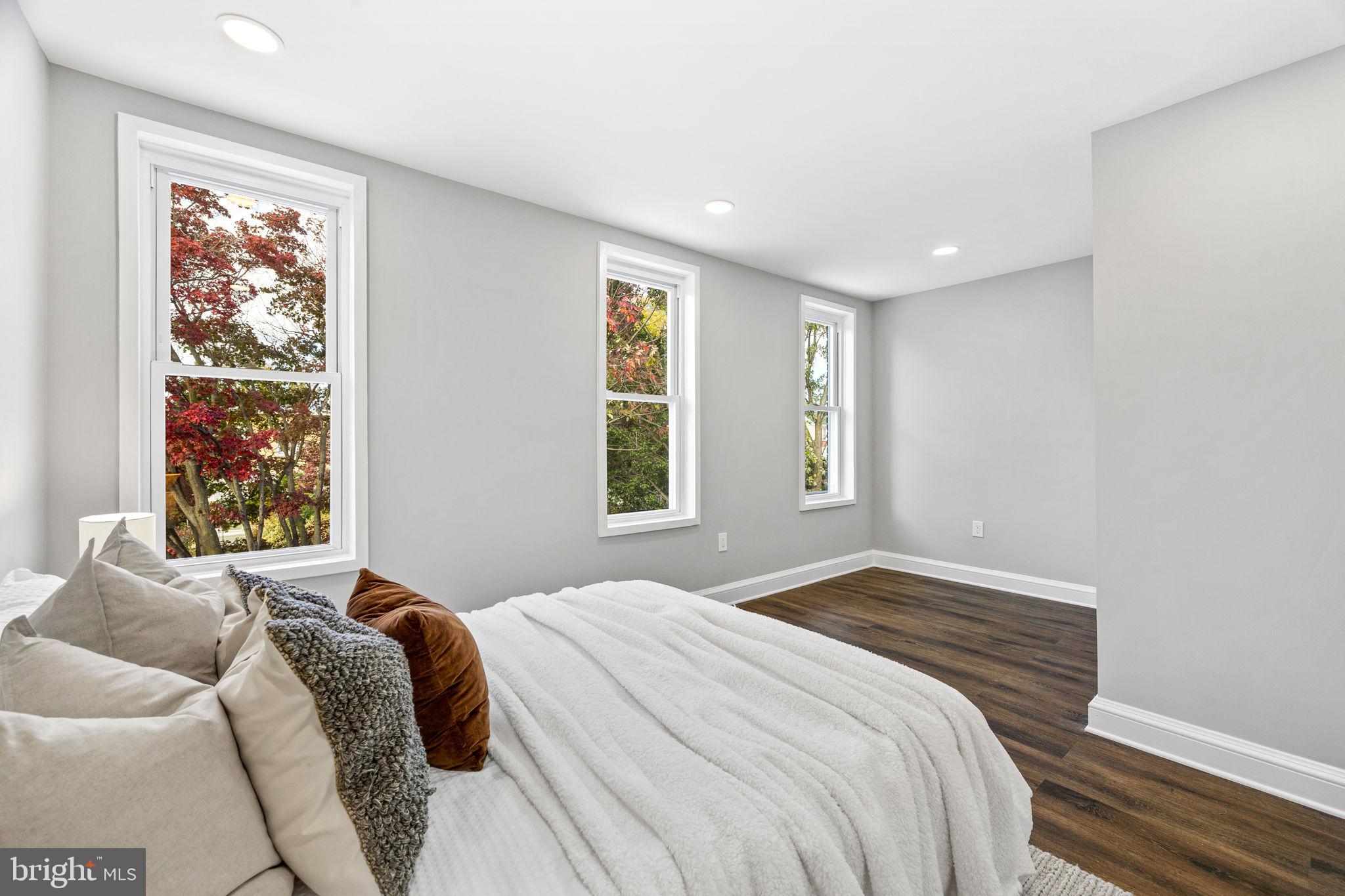 HAMPDEN HISTORIC DISTRICT - Residential