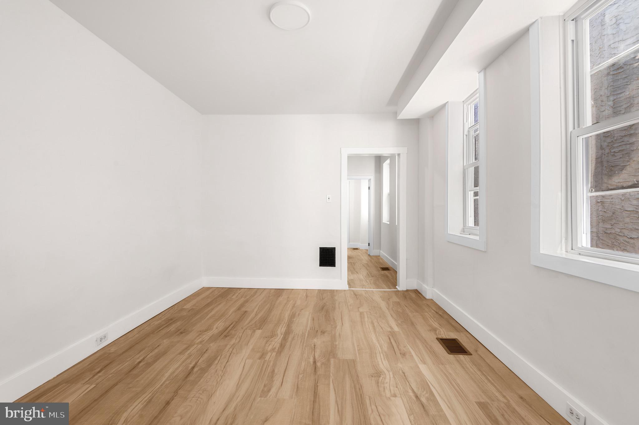 PHILADELPHIA (WEST) - Residential