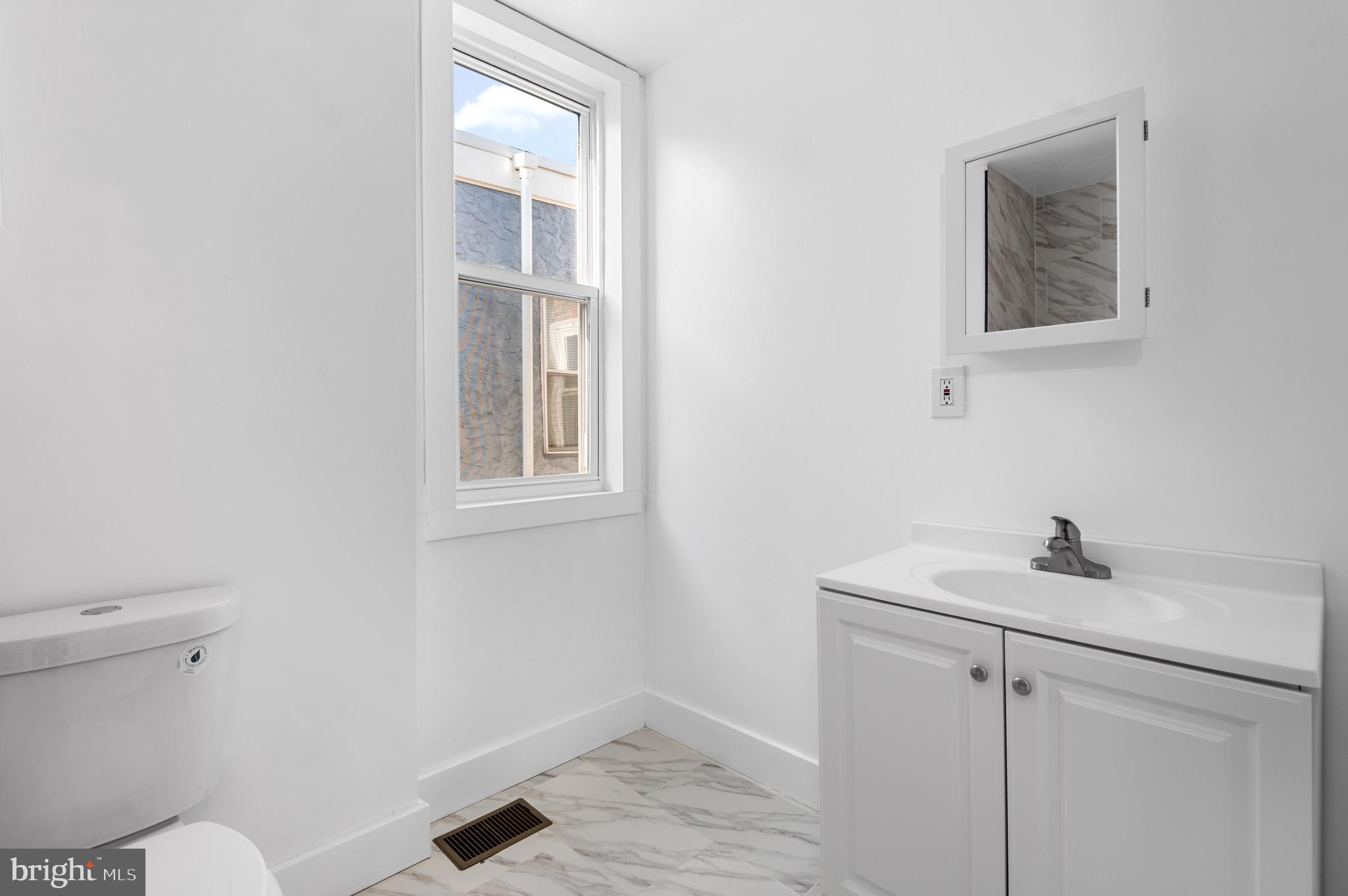 PHILADELPHIA (WEST) - Residential