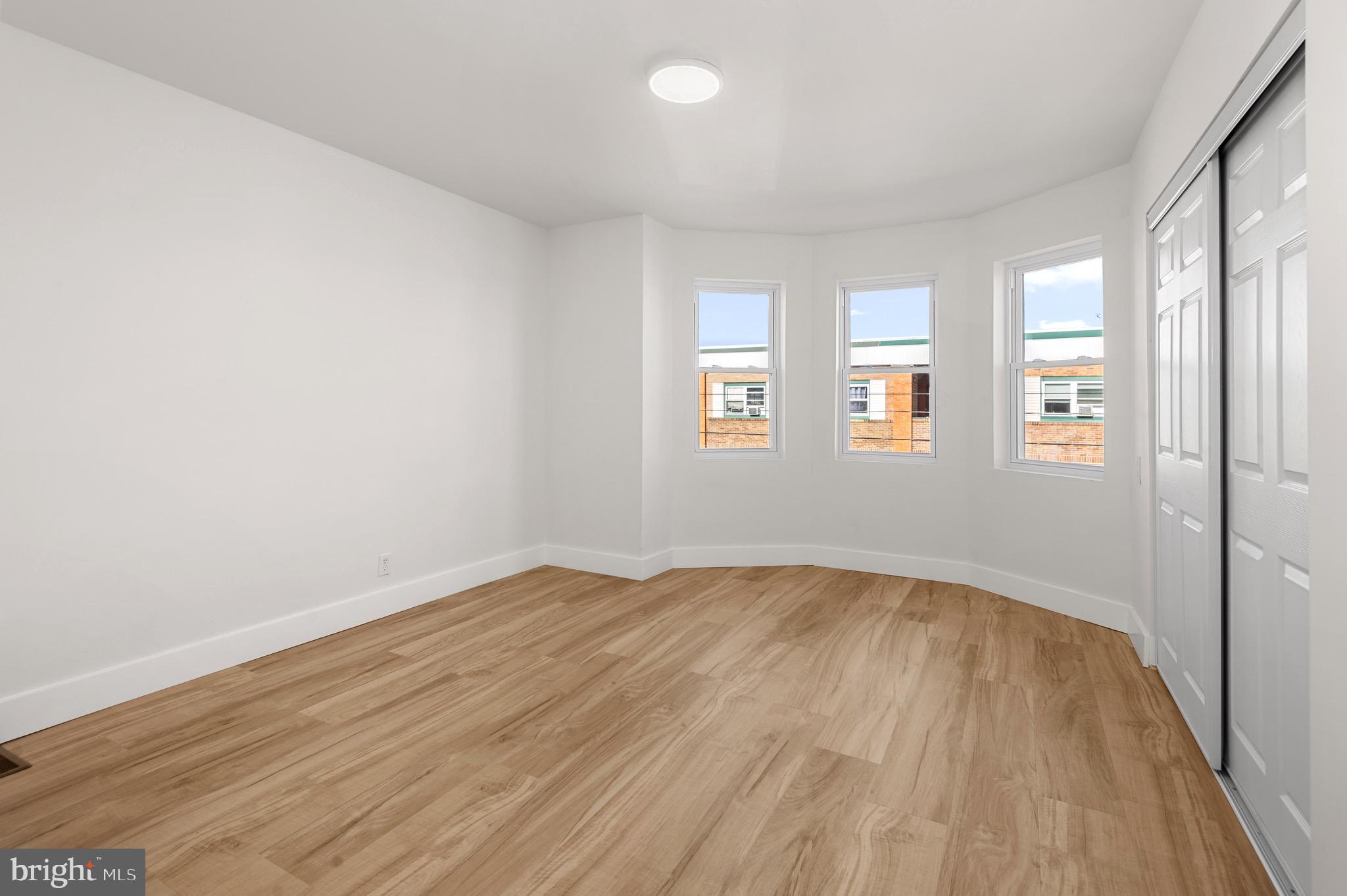 PHILADELPHIA (WEST) - Residential