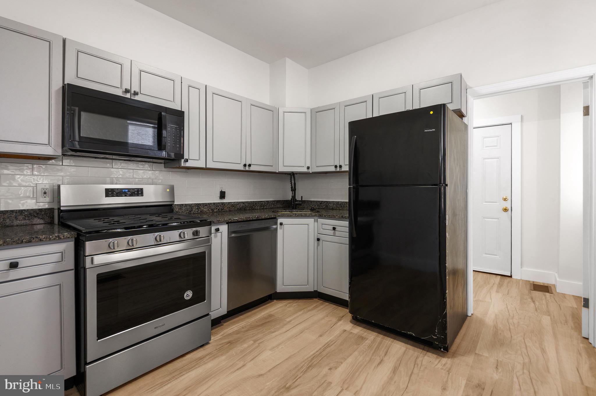 PHILADELPHIA (WEST) - Residential