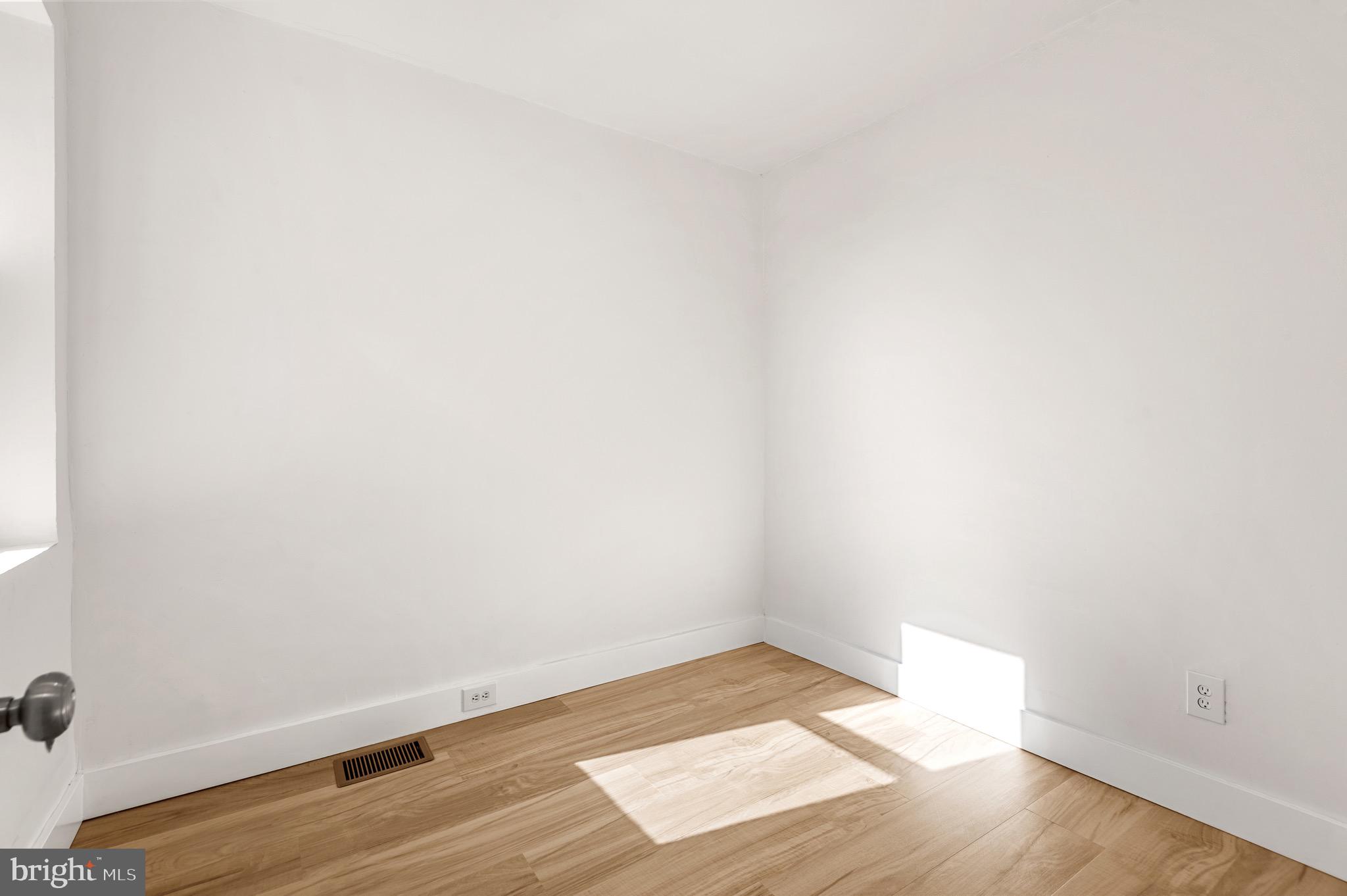 PHILADELPHIA (WEST) - Residential