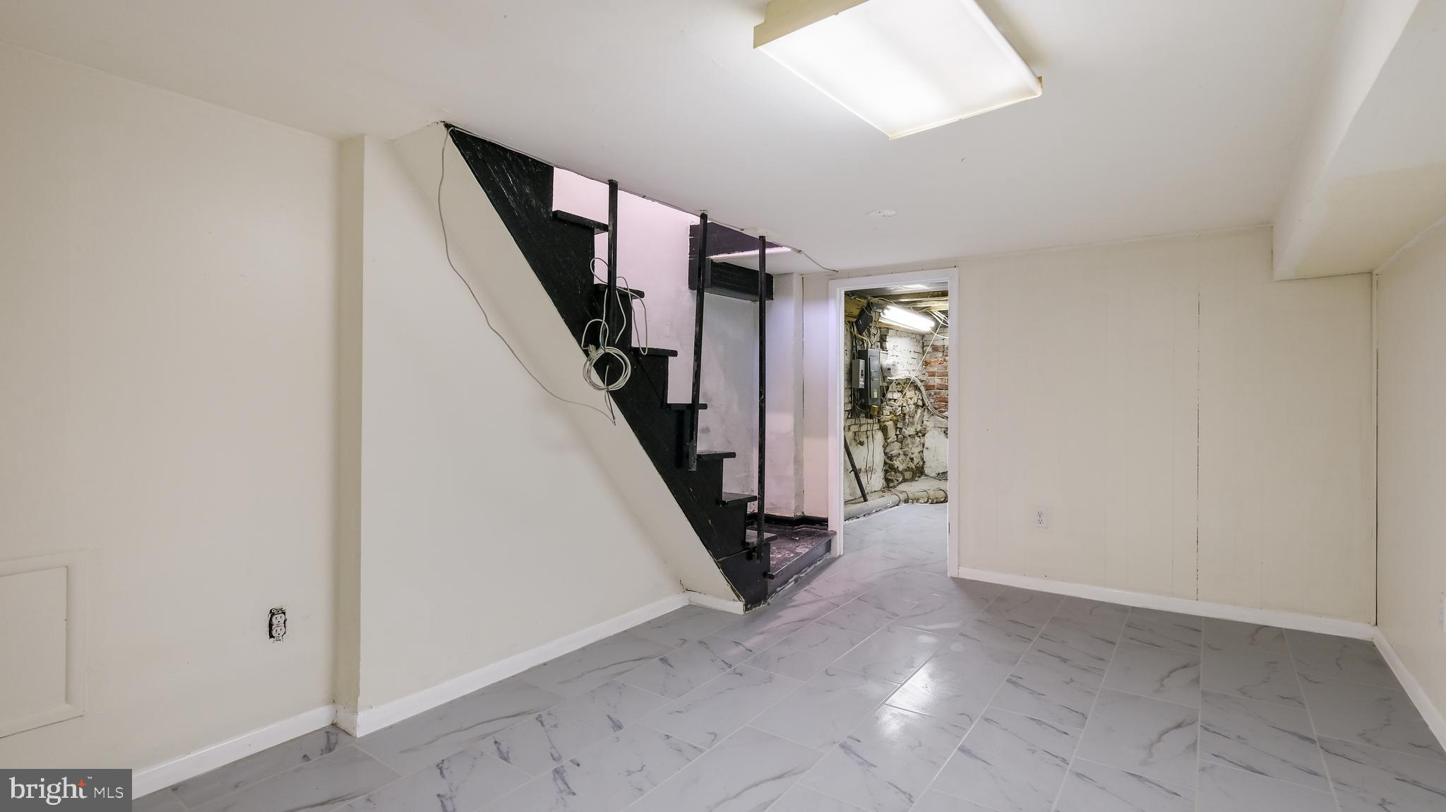 WASHINGTON SQ WEST - Residential