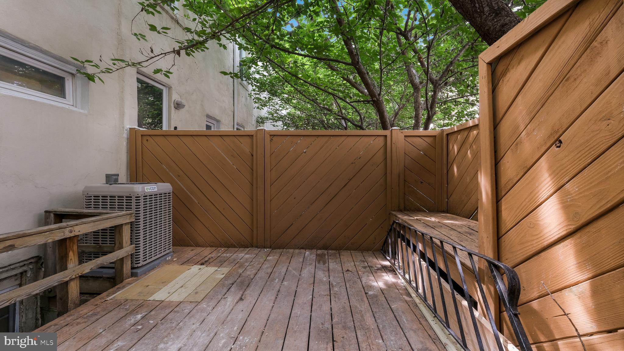 WASHINGTON SQ WEST - Residential