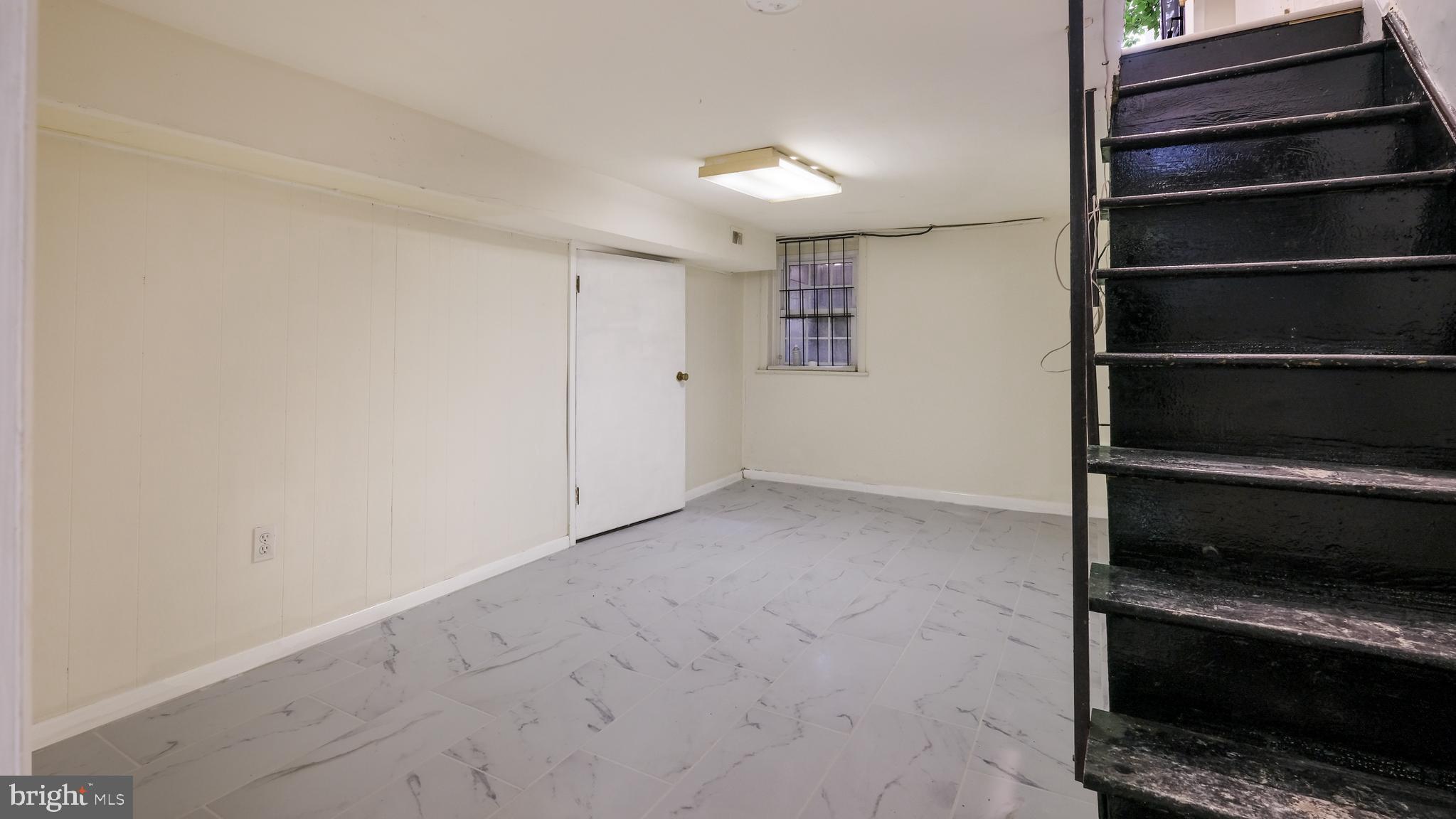 WASHINGTON SQ WEST - Residential