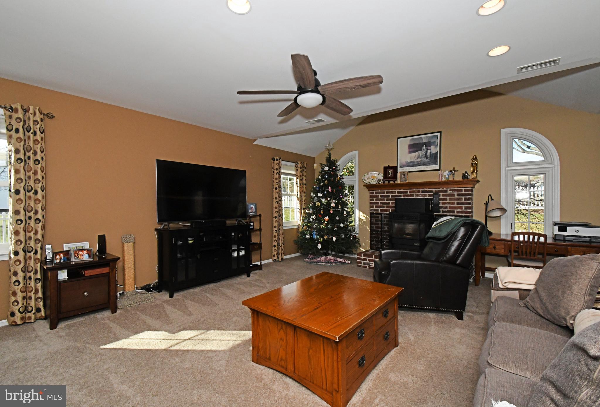 WOODS OF SAXONY - Residential