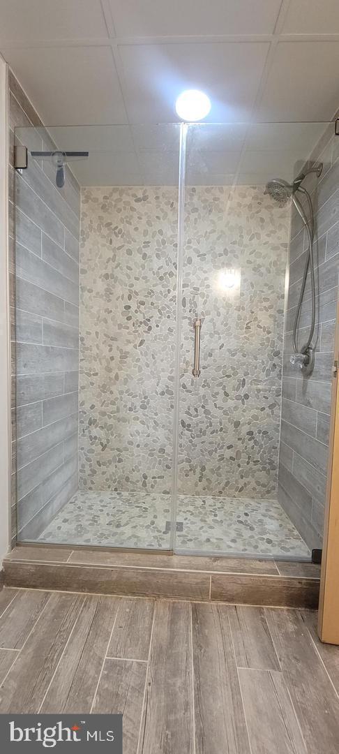 INDUSTRY - Residential Lease