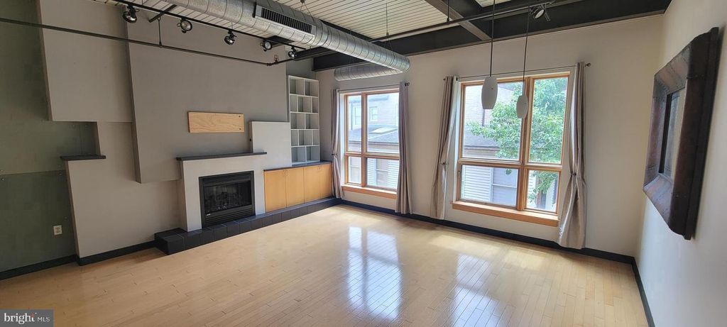 Photo of 75 Maple Street #202, CONSHOHOCKEN, PA 19428 (MLS # PAMC2164410)