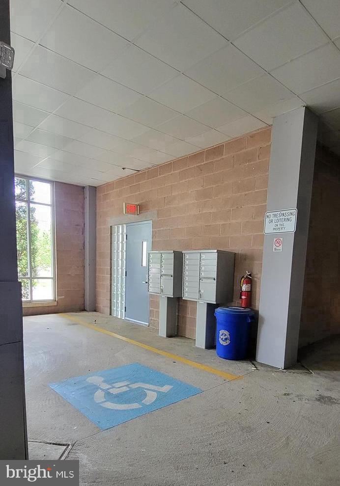 INDUSTRY - Residential Lease