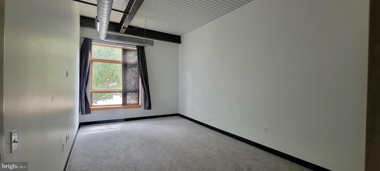 INDUSTRY - Residential Lease