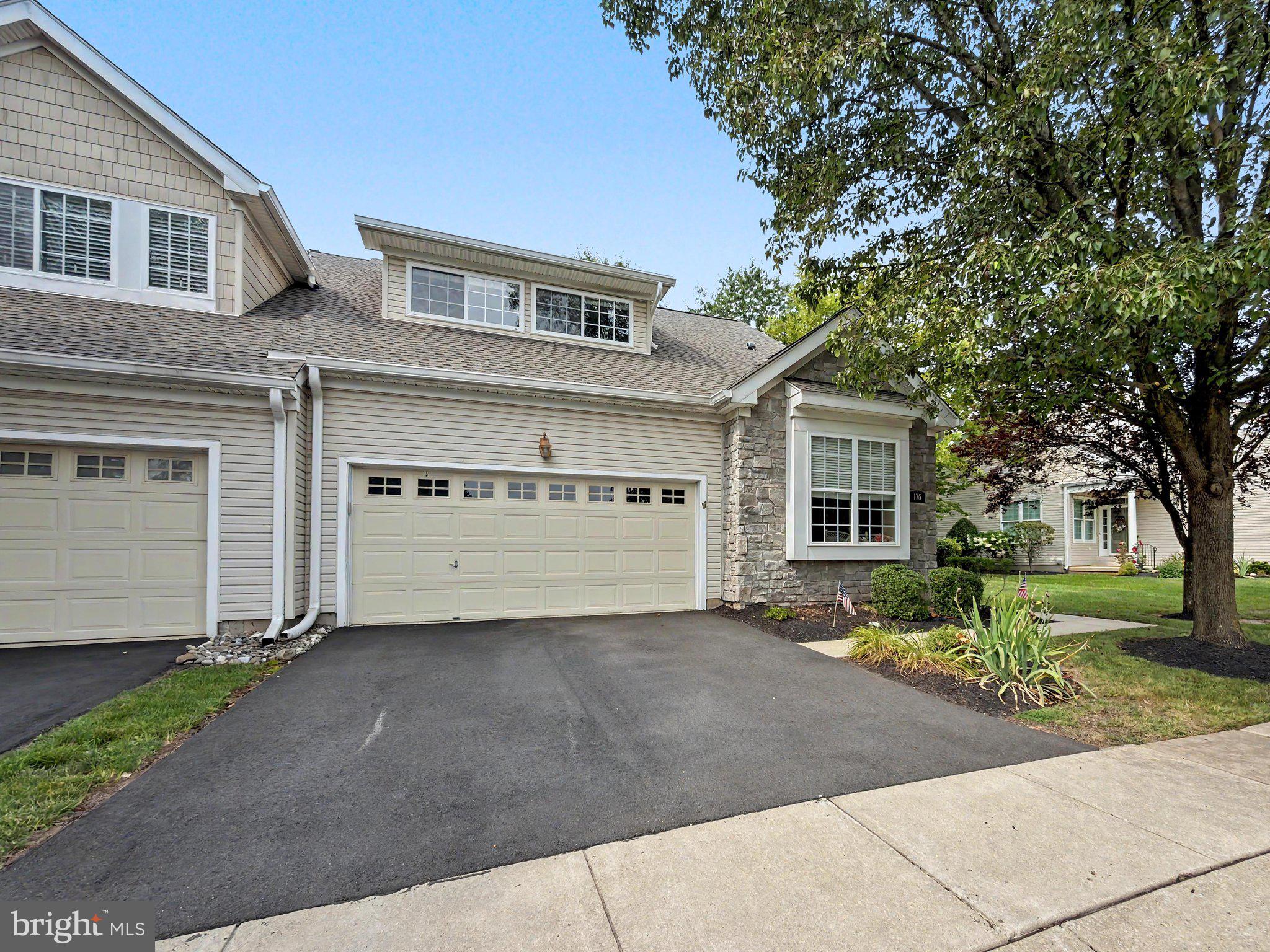 176 LATTICE LANE