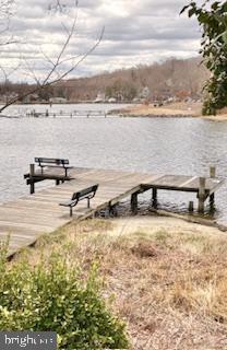 WOODLAND BEACH - Residential